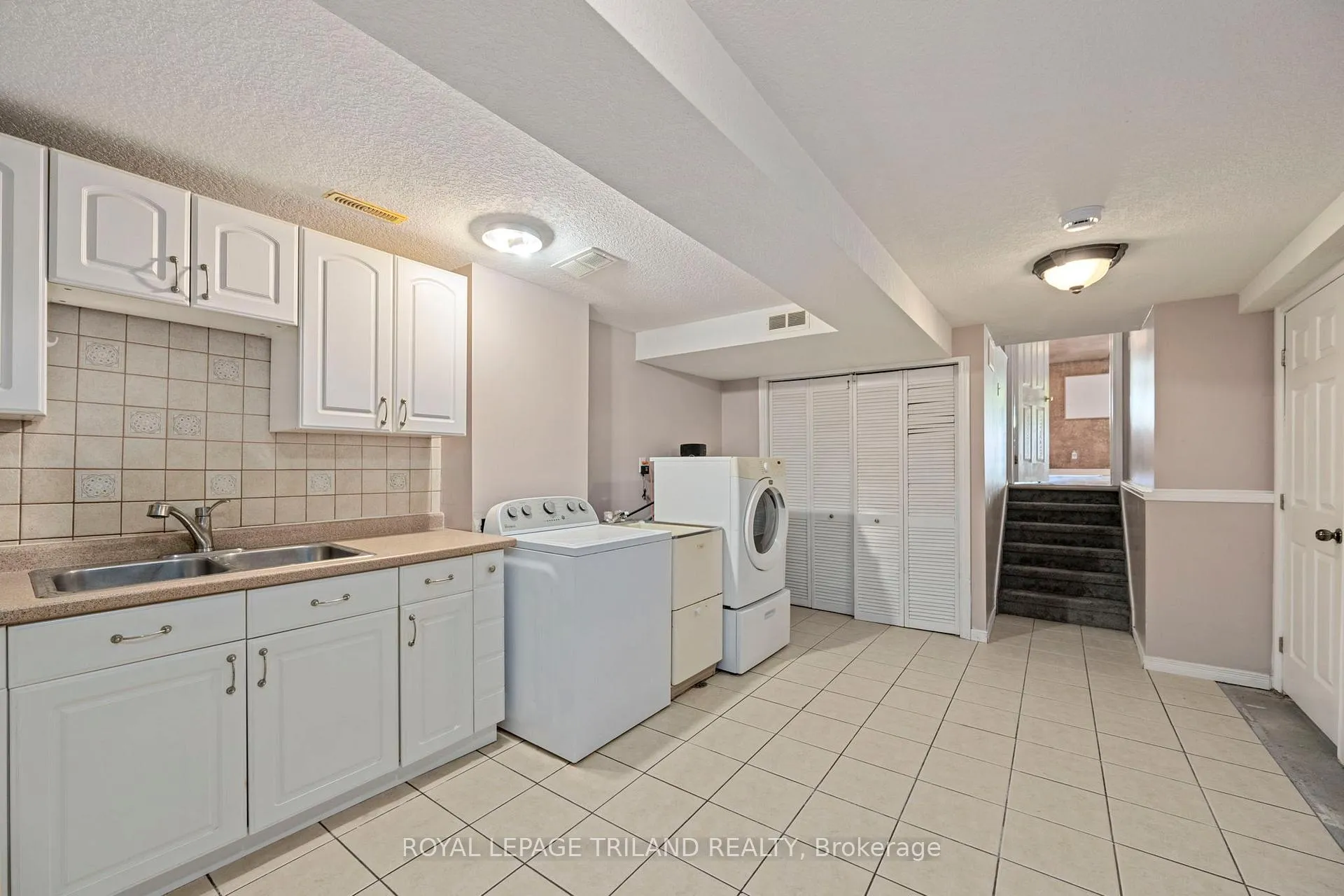 Photo 28 of 57 Axford Parkway, St. Thomas — HOMEH