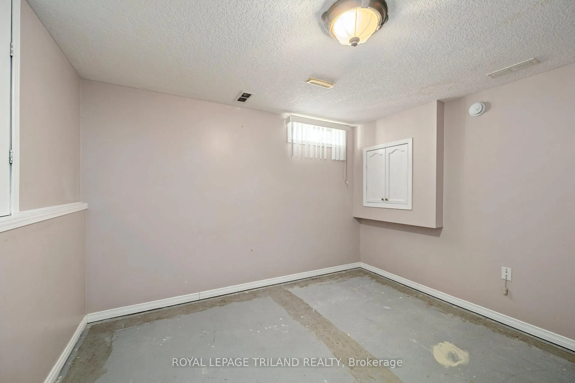 Photo 29 of 57 Axford Parkway, St. Thomas — HOMEH