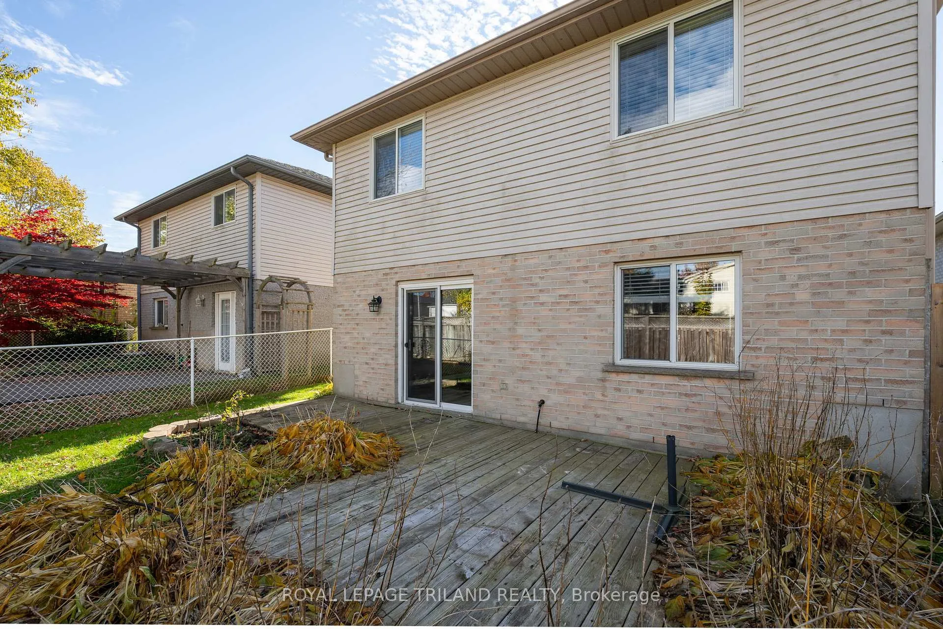 Photo 35 of 57 Axford Parkway, St. Thomas — HOMEH