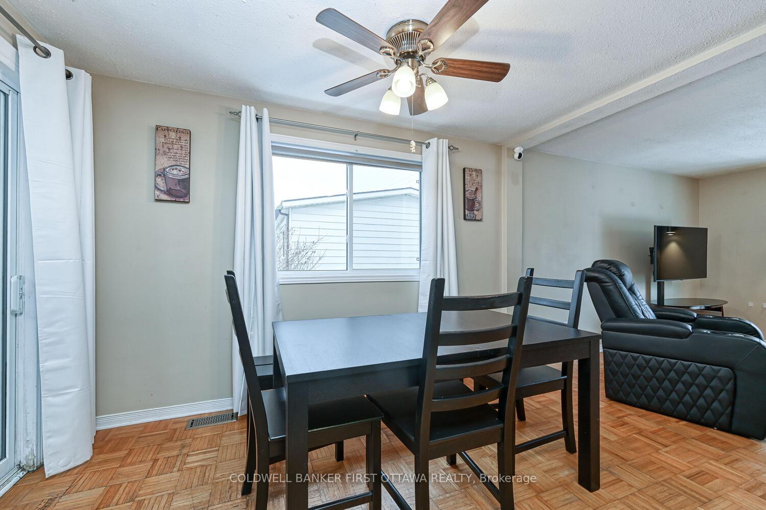 Photo 15 of 40 Fringewood Drive E, Ottawa, Fringewood — HOMEH