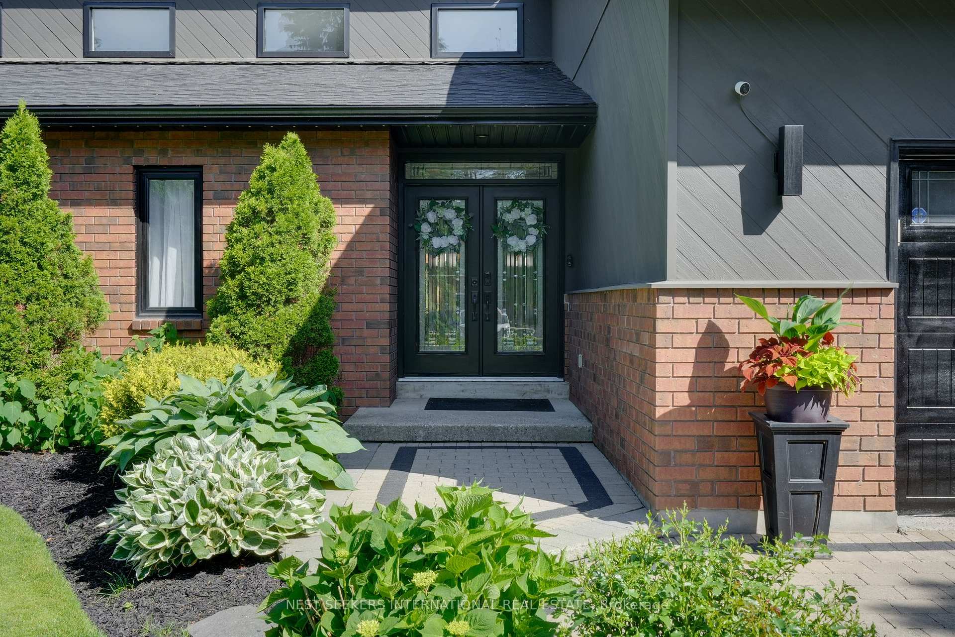 Photo 3 of 28 Holloway Lane, Springwater, Midhurst — HOMEH