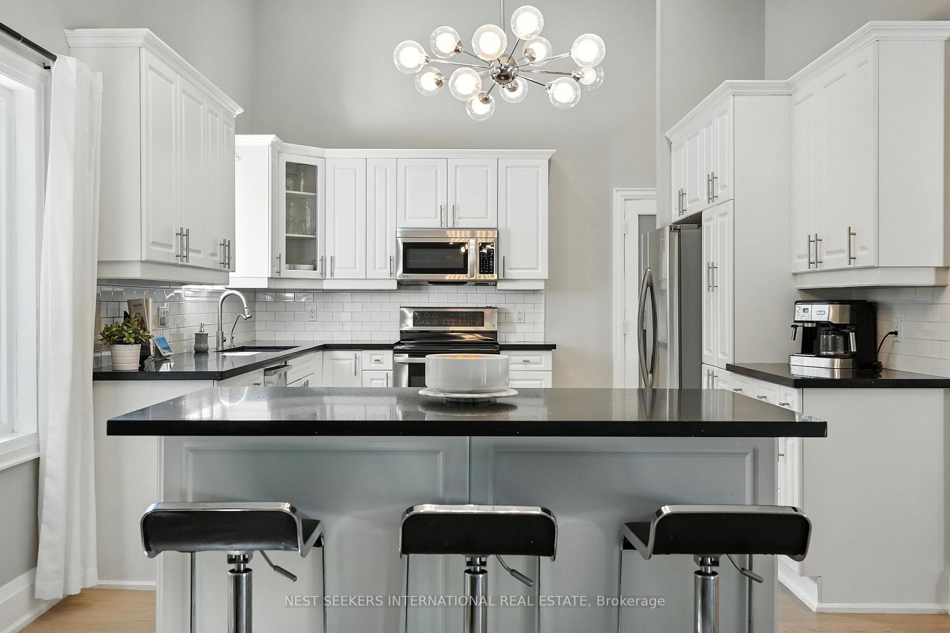 Photo 16 of 28 Holloway Lane, Springwater, Midhurst — HOMEH