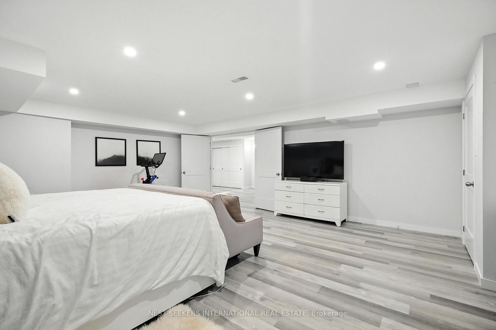 Photo 33 of 28 Holloway Lane, Springwater, Midhurst — HOMEH