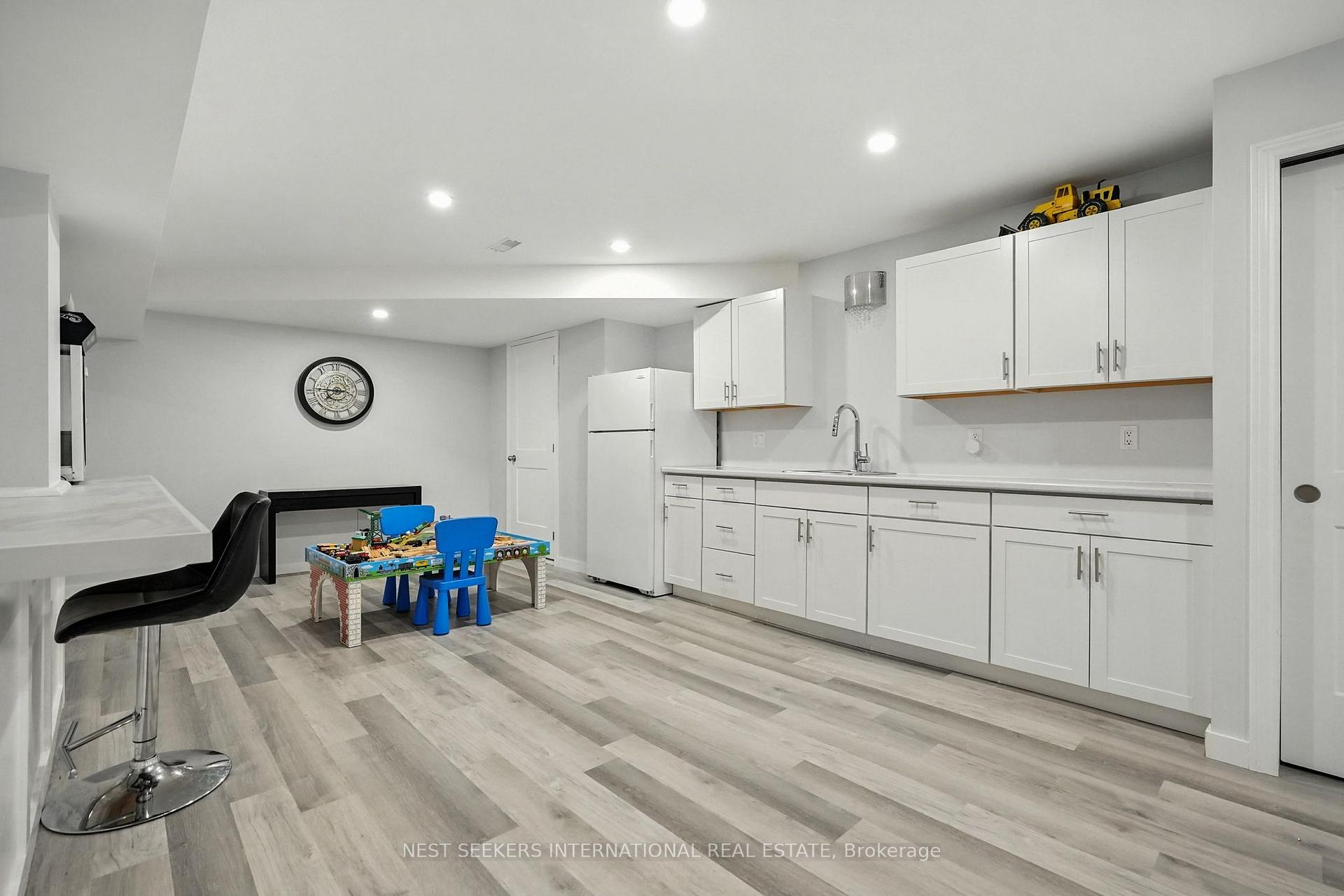 Photo 40 of 28 Holloway Lane, Springwater, Midhurst — HOMEH