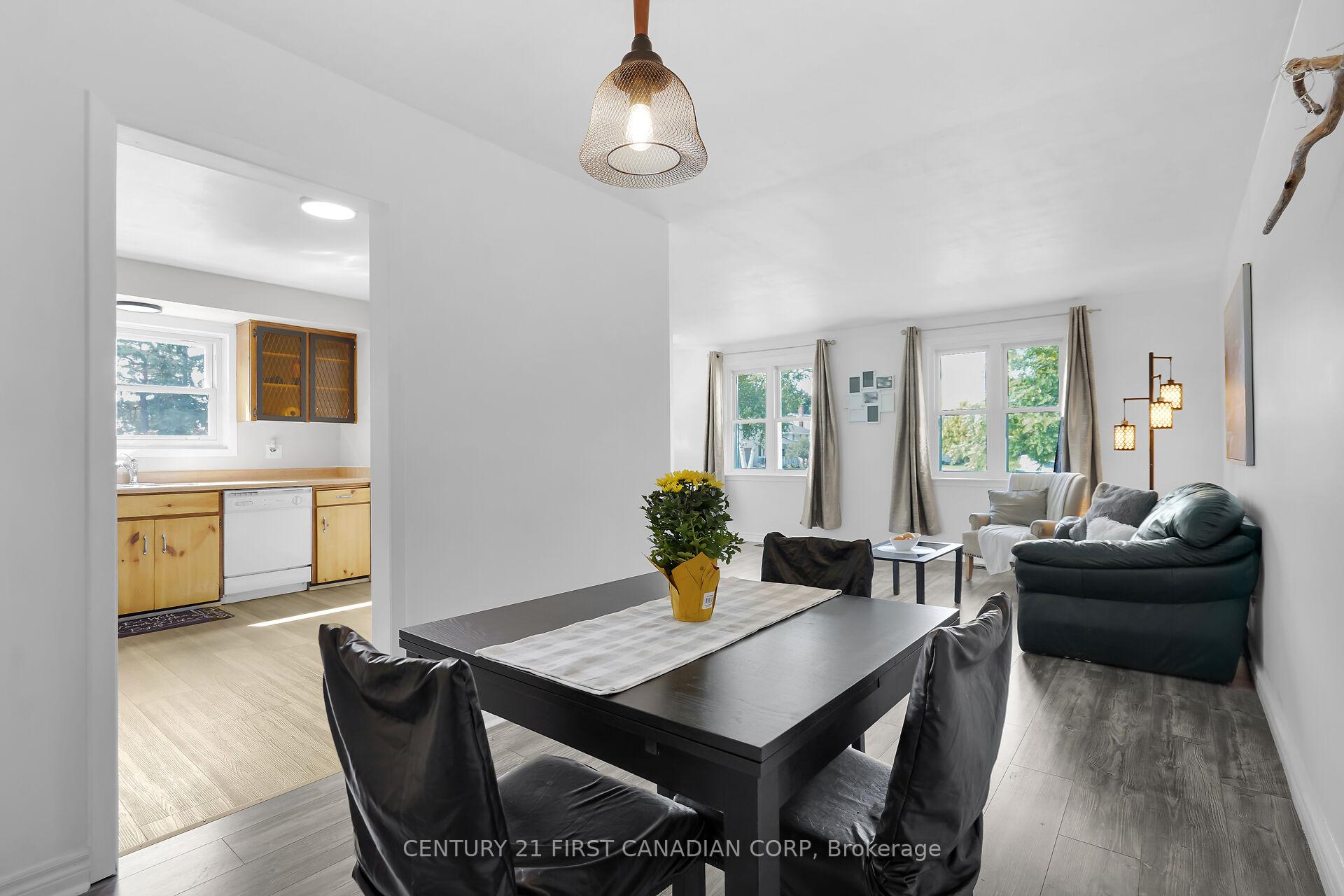 Photo 7 of 23 Gregory Place, St. Thomas — HOMEH