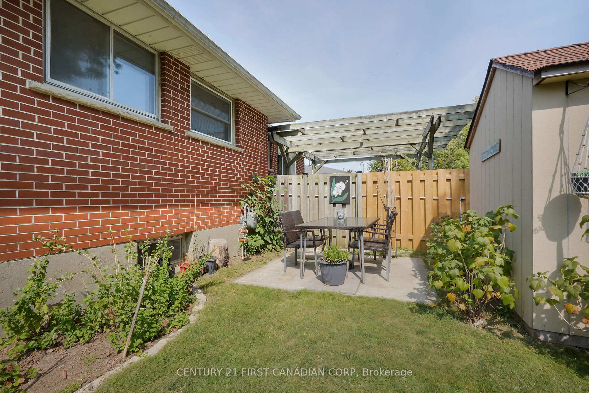 Photo 40 of 23 Gregory Place, St. Thomas — HOMEH