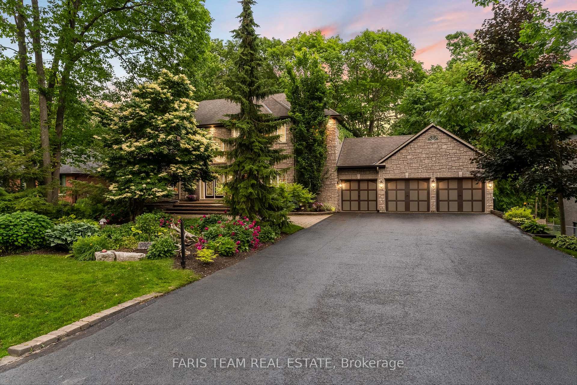 Photo 1 of 64 Alana Drive, Springwater, Centre Vespra — HOMEH