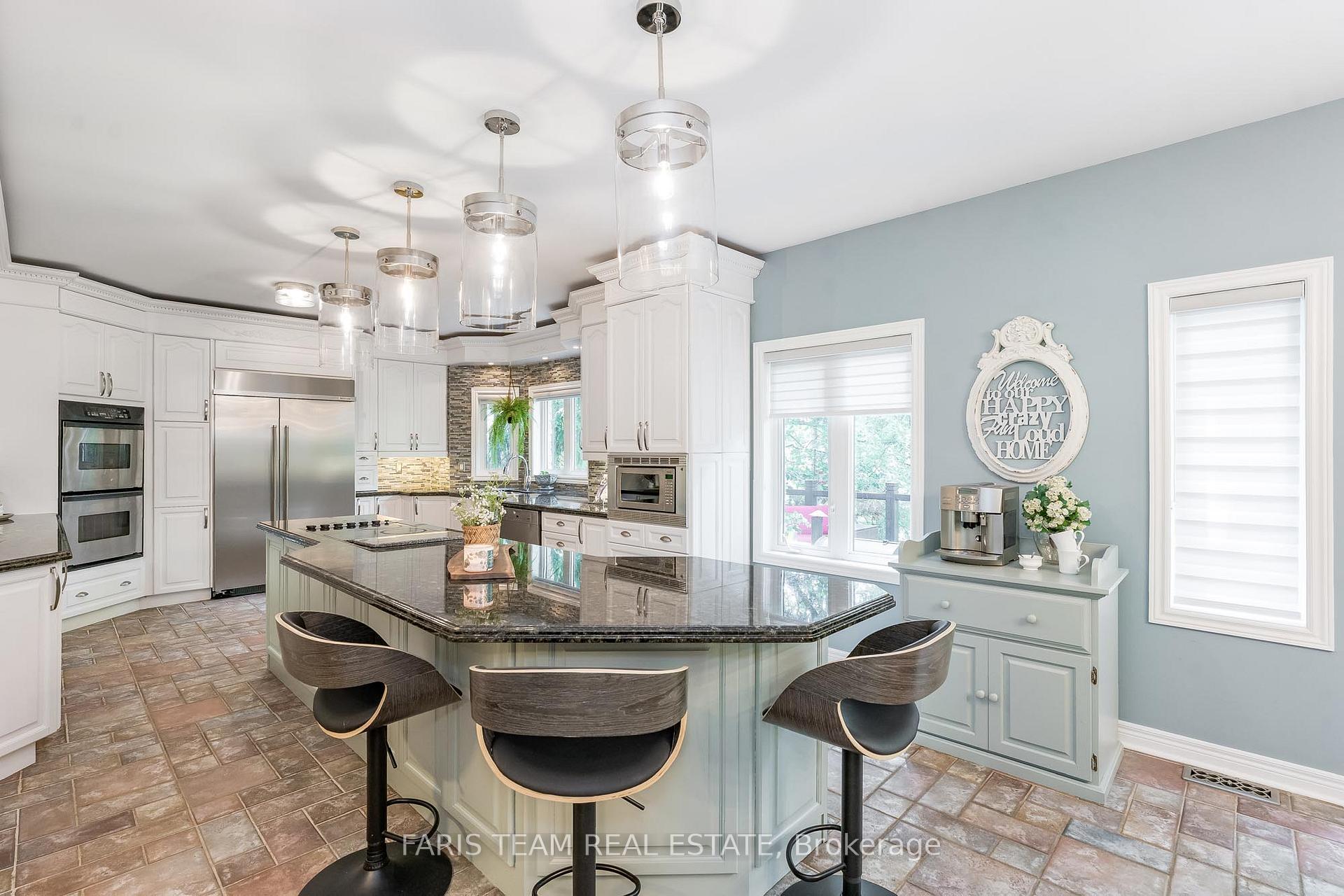 Photo 5 of 64 Alana Drive, Springwater, Centre Vespra — HOMEH