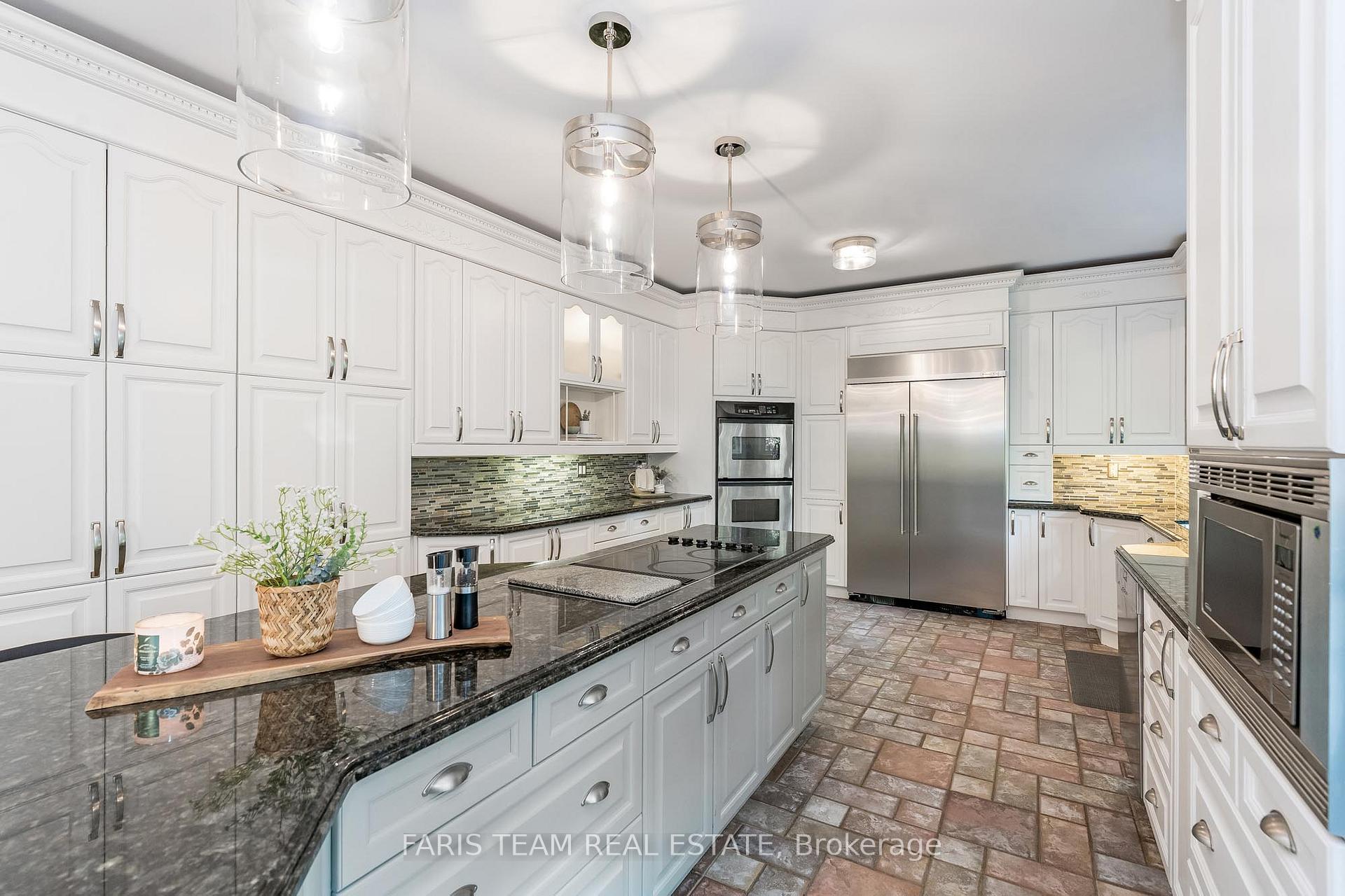 Photo 6 of 64 Alana Drive, Springwater, Centre Vespra — HOMEH