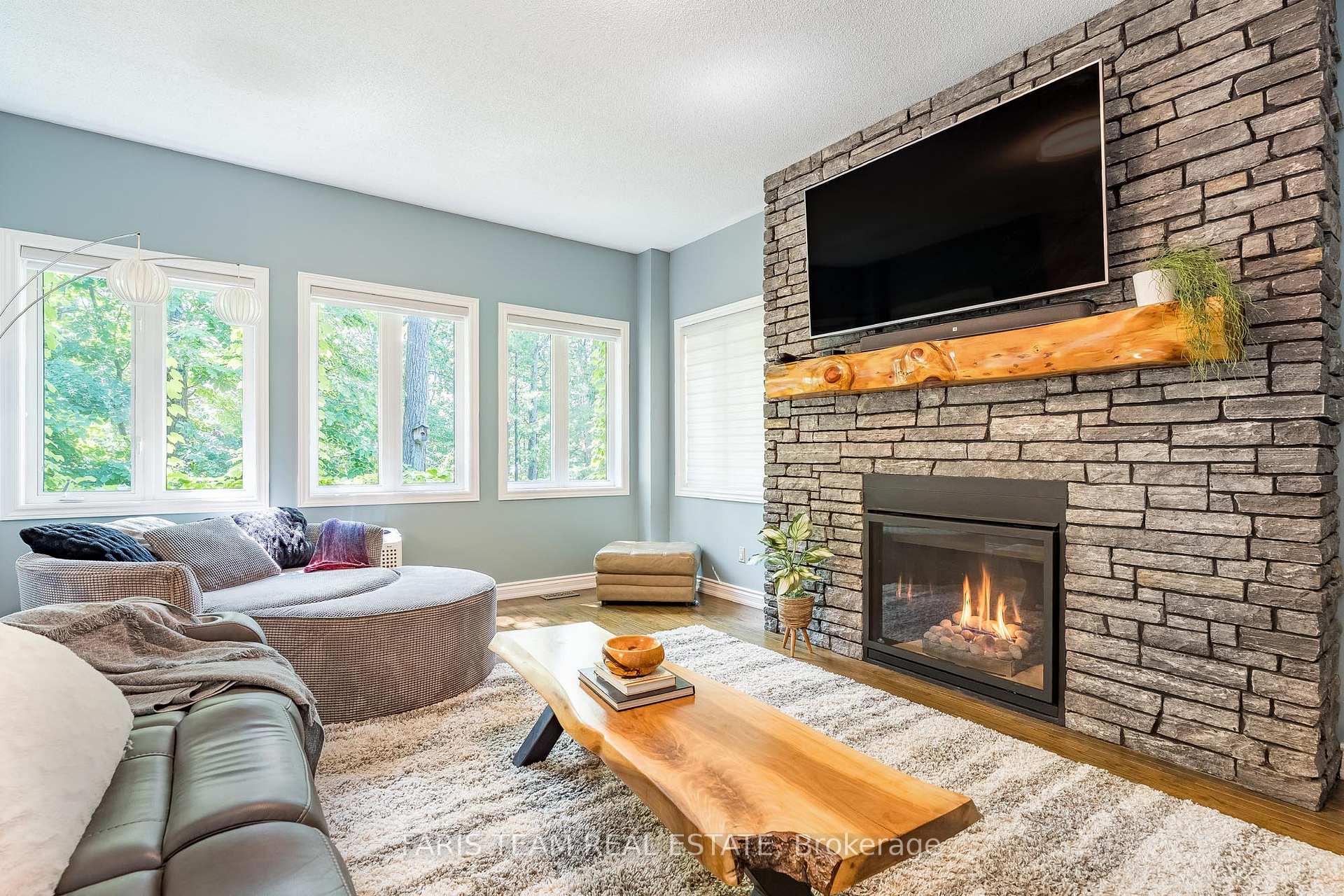 Photo 11 of 64 Alana Drive, Springwater, Centre Vespra — HOMEH