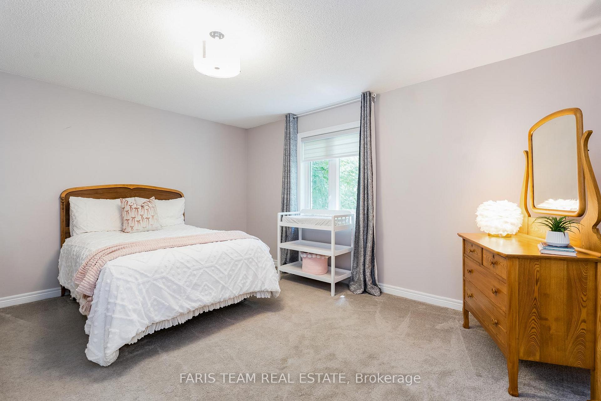 Photo 21 of 64 Alana Drive, Springwater, Centre Vespra — HOMEH