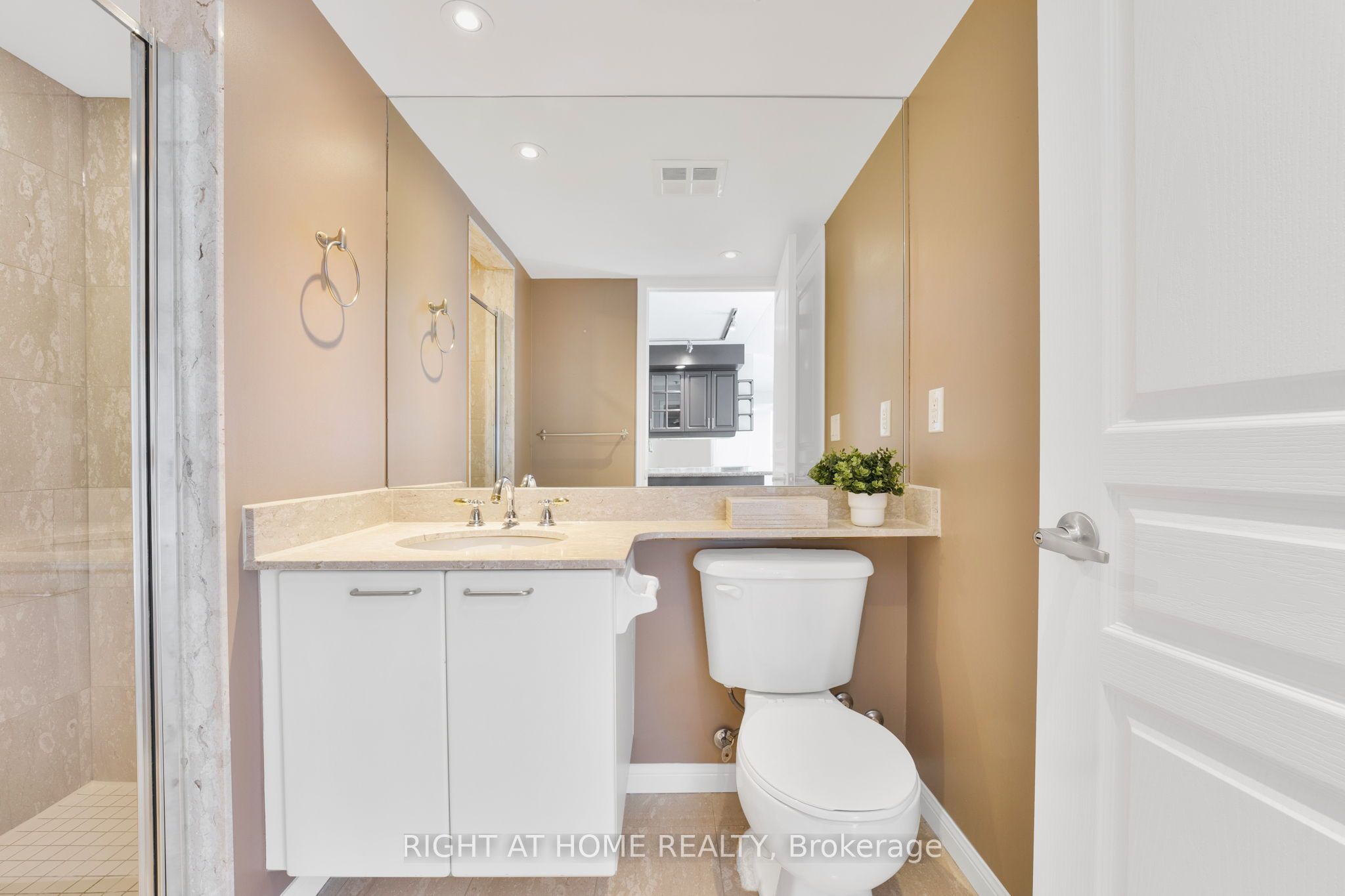 Photo 64 of Unit 1415, 140 Simcoe Street, Toronto, Waterfront Communities — HOMEH