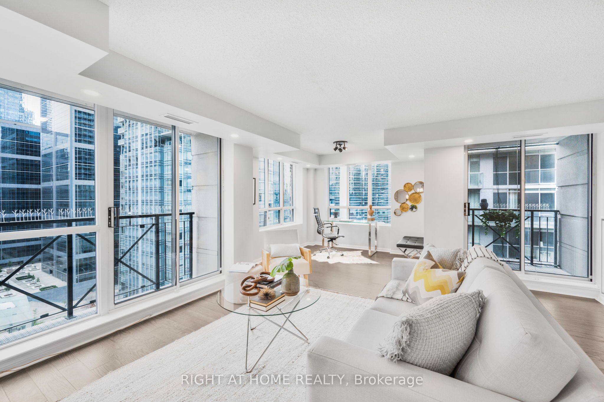 Photo 42 of Unit 1415, 140 Simcoe Street, Toronto, Waterfront Communities — HOMEH