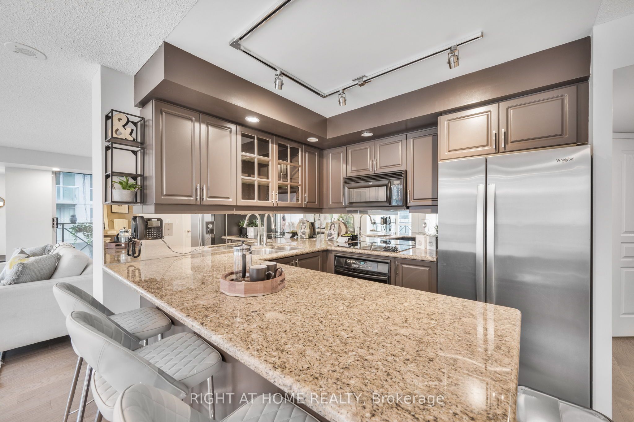Photo 51 of Unit 1415, 140 Simcoe Street, Toronto, Waterfront Communities — HOMEH