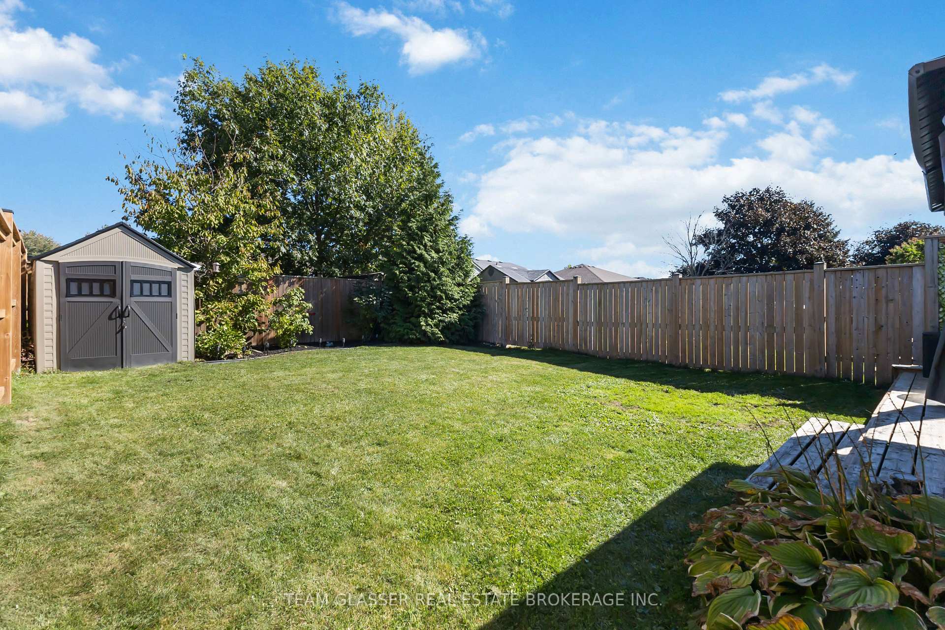 Photo 15 of 17 Carrie Crescent, St. Thomas — HOMEH