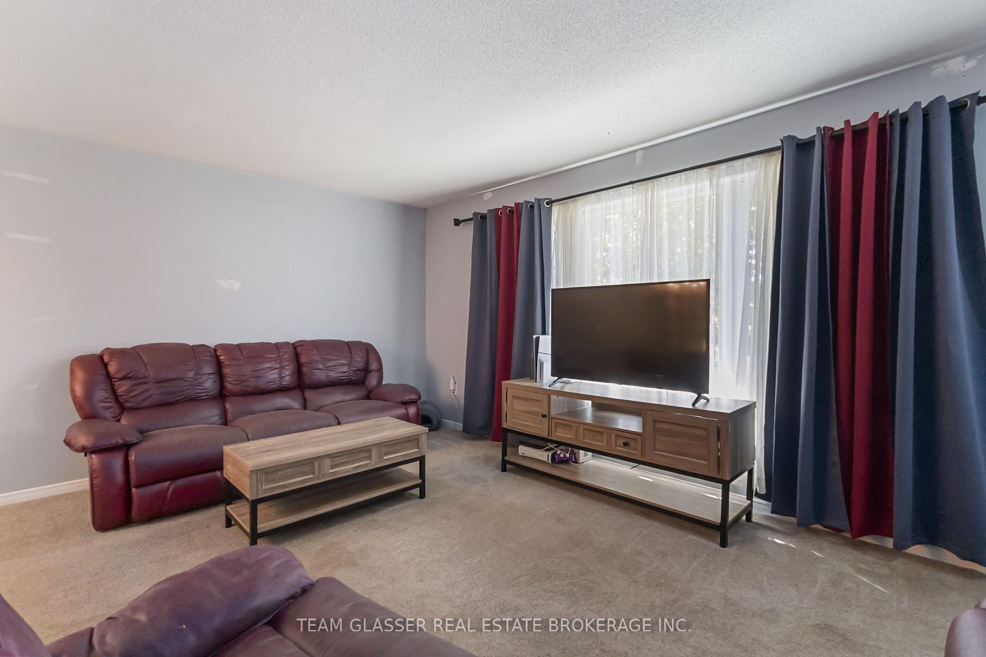 Photo 22 of 17 Carrie Crescent, St. Thomas — HOMEH