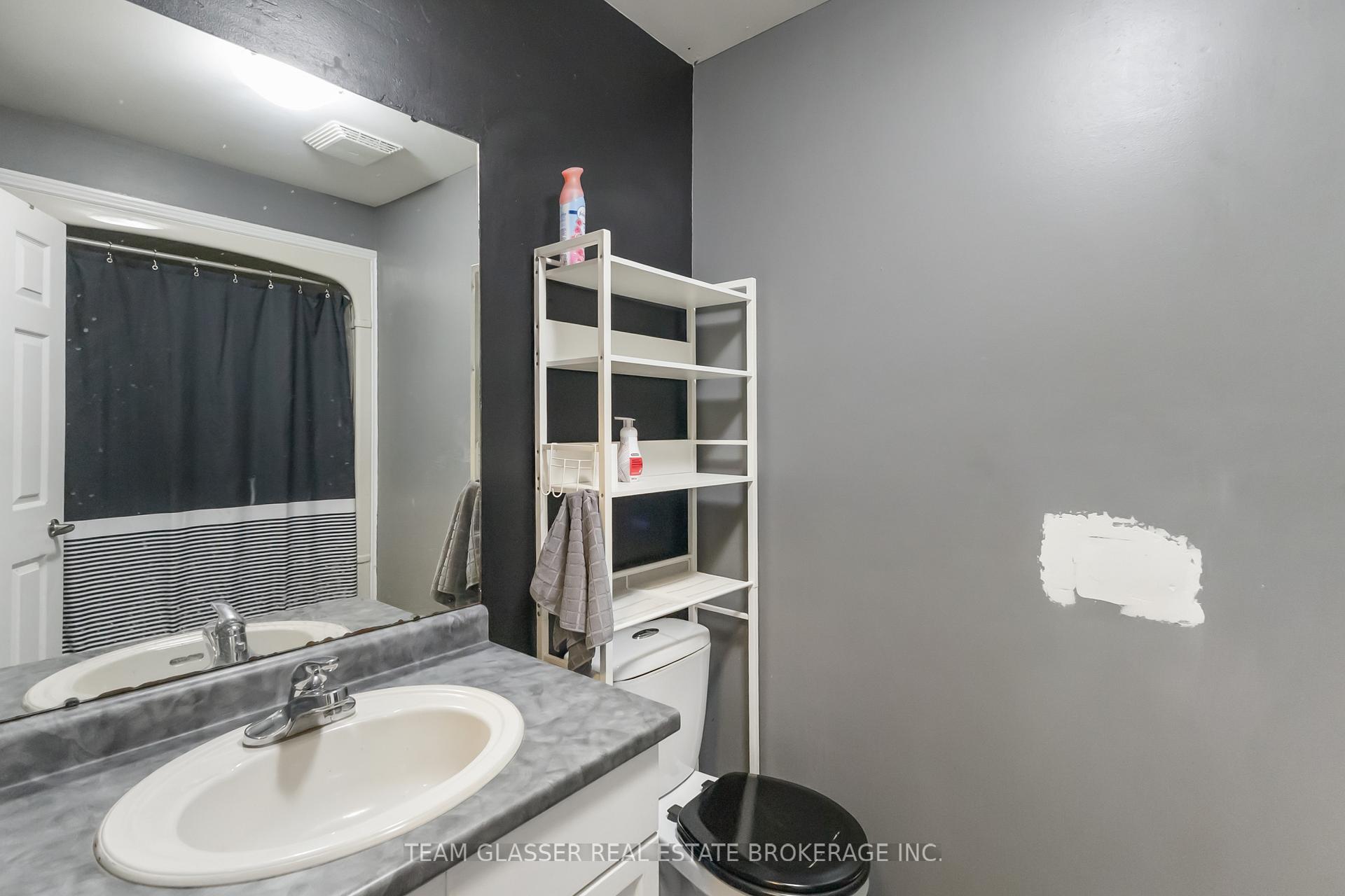 Photo 34 of 17 Carrie Crescent, St. Thomas — HOMEH