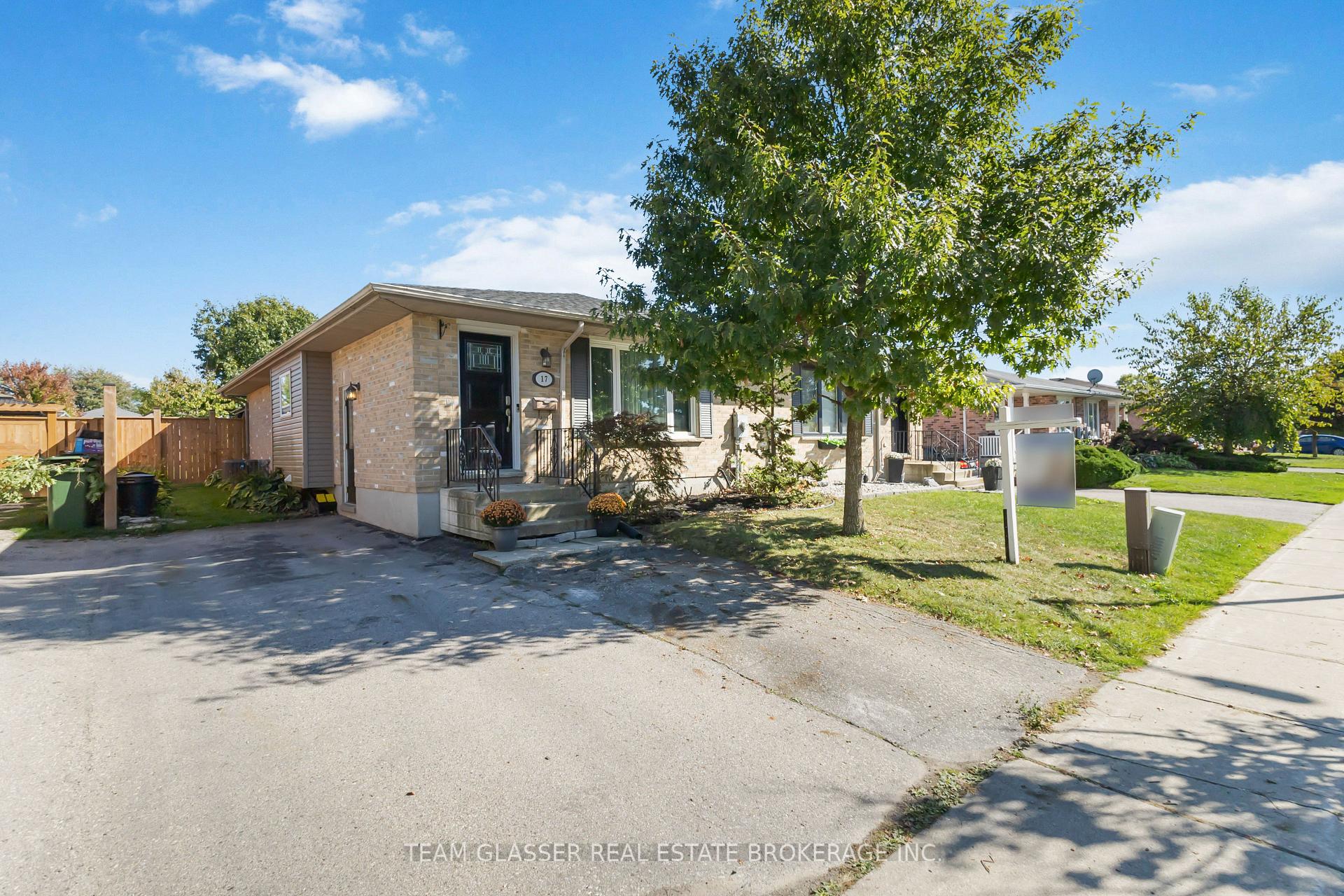 Photo 46 of 17 Carrie Crescent, St. Thomas — HOMEH