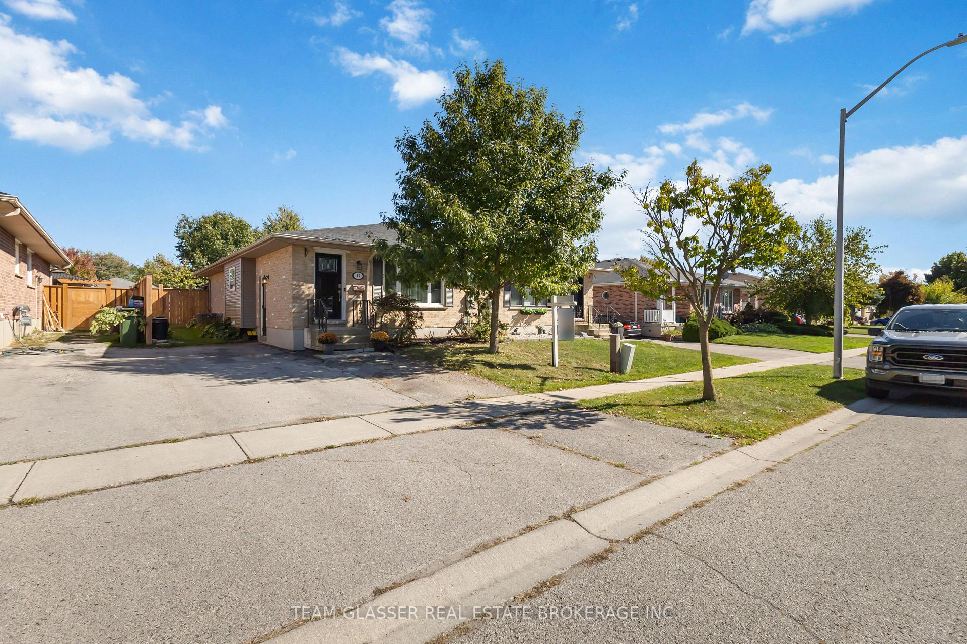 Photo 47 of 17 Carrie Crescent, St. Thomas — HOMEH
