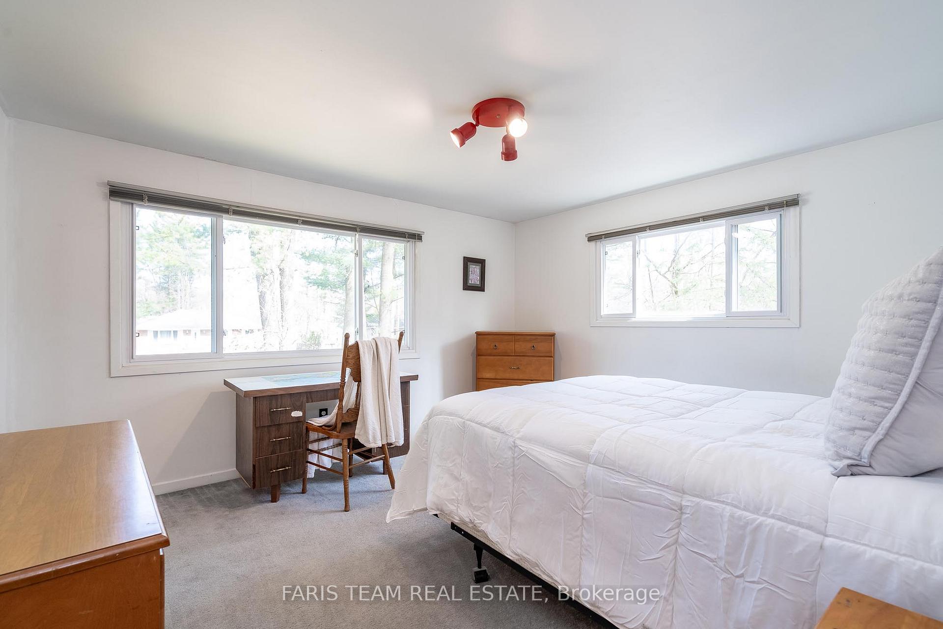 Photo 15 of 15 Lawrence Avenue, Springwater, Anten Mills — HOMEH