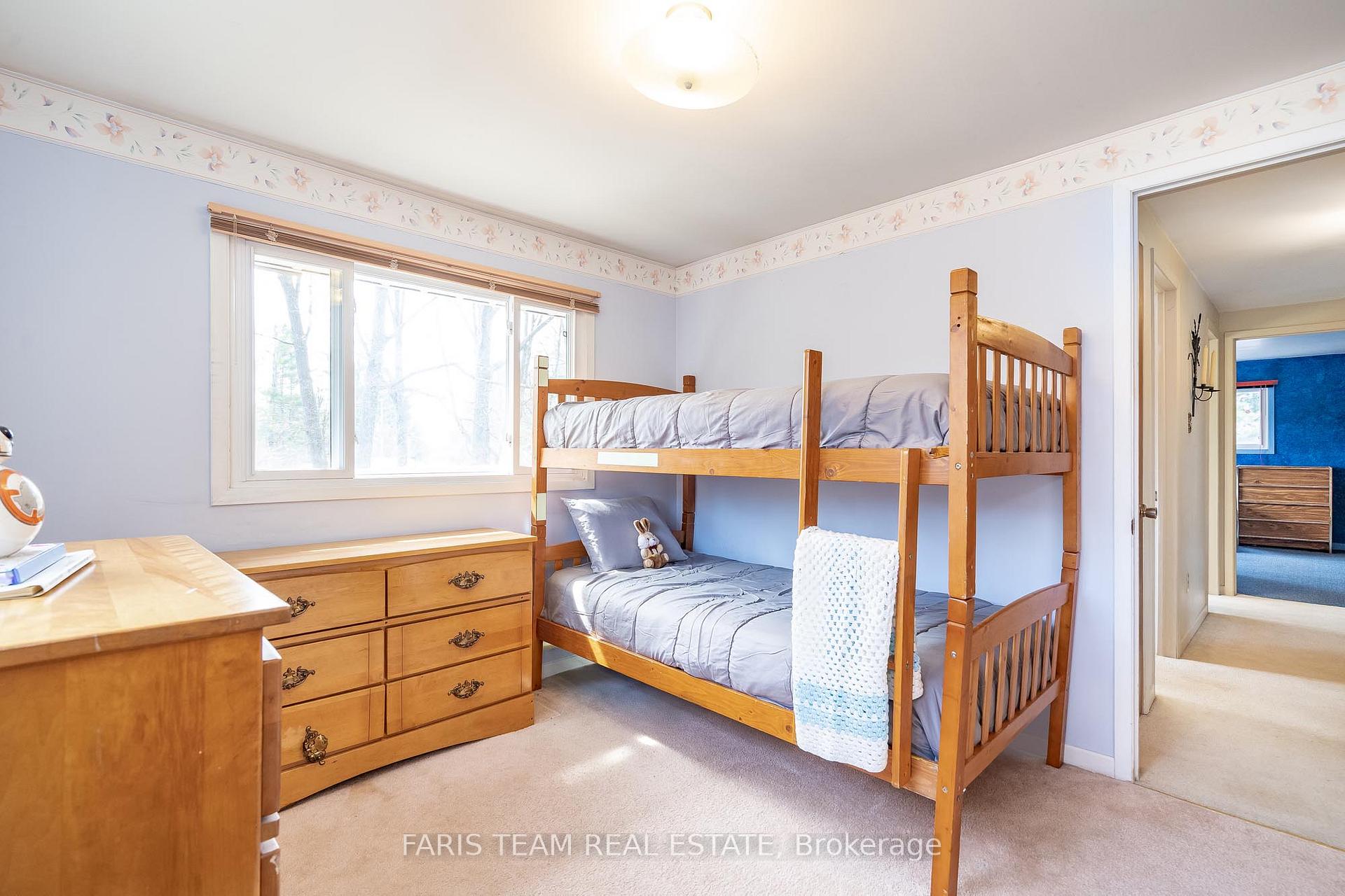 Photo 16 of 15 Lawrence Avenue, Springwater, Anten Mills — HOMEH