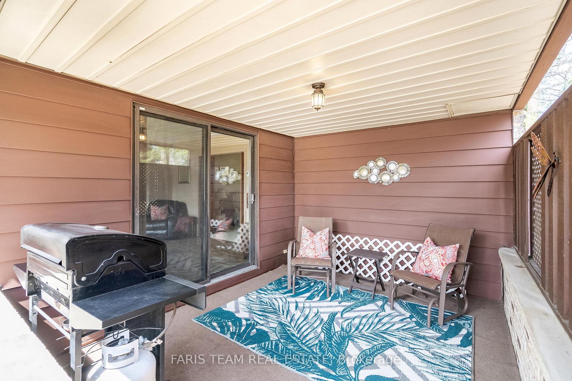 Photo 21 of 15 Lawrence Avenue, Springwater, Anten Mills — HOMEH
