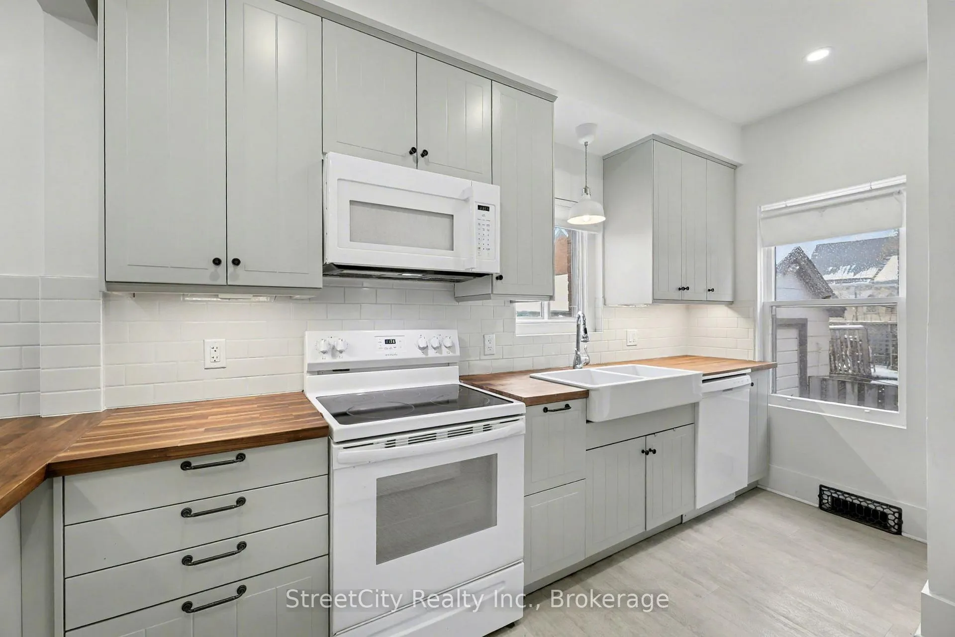 Photo 12 of 97 Cambria Street, Stratford — HOMEH