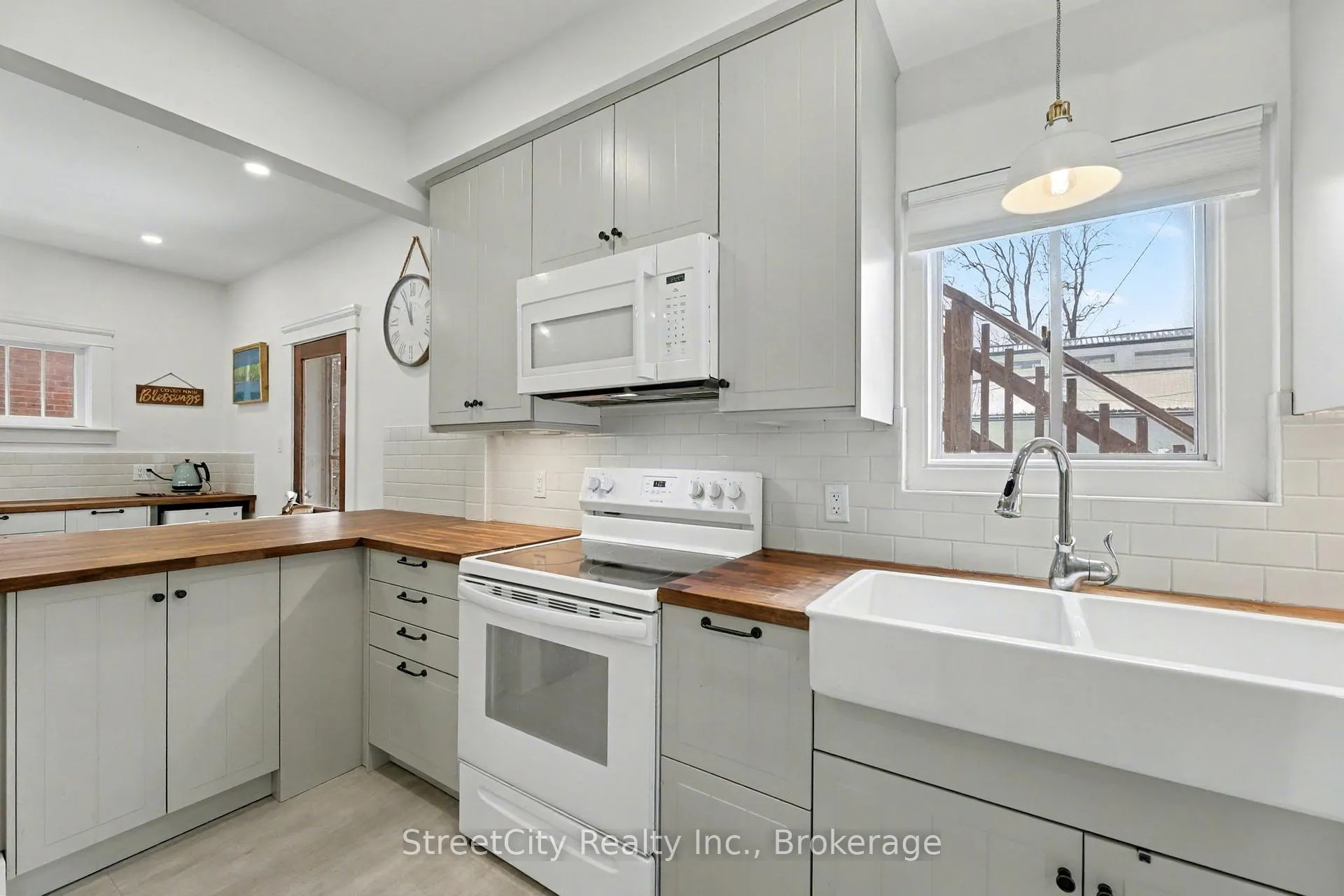 Photo 13 of 97 Cambria Street, Stratford — HOMEH