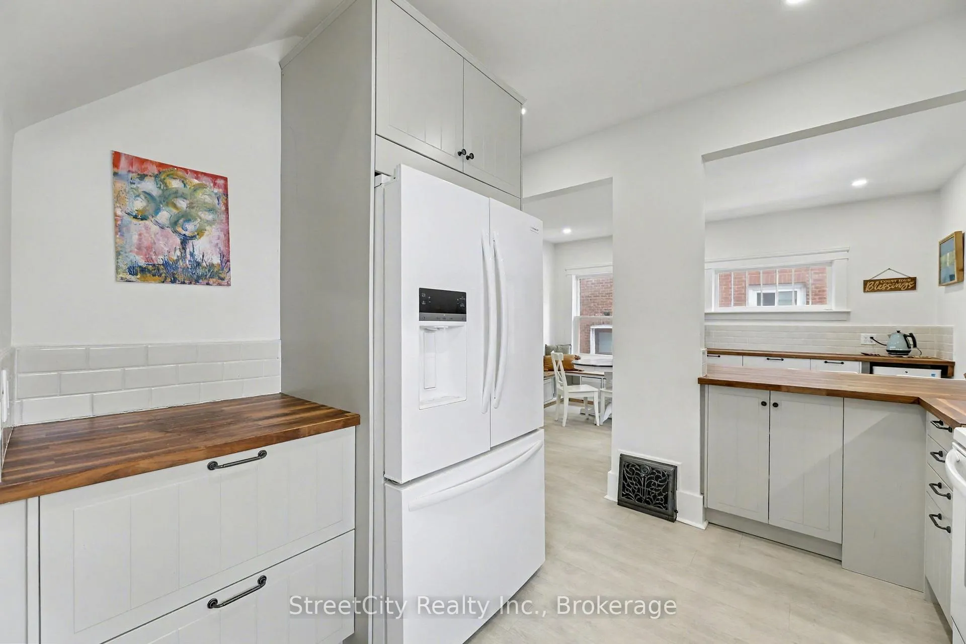 Photo 14 of 97 Cambria Street, Stratford — HOMEH