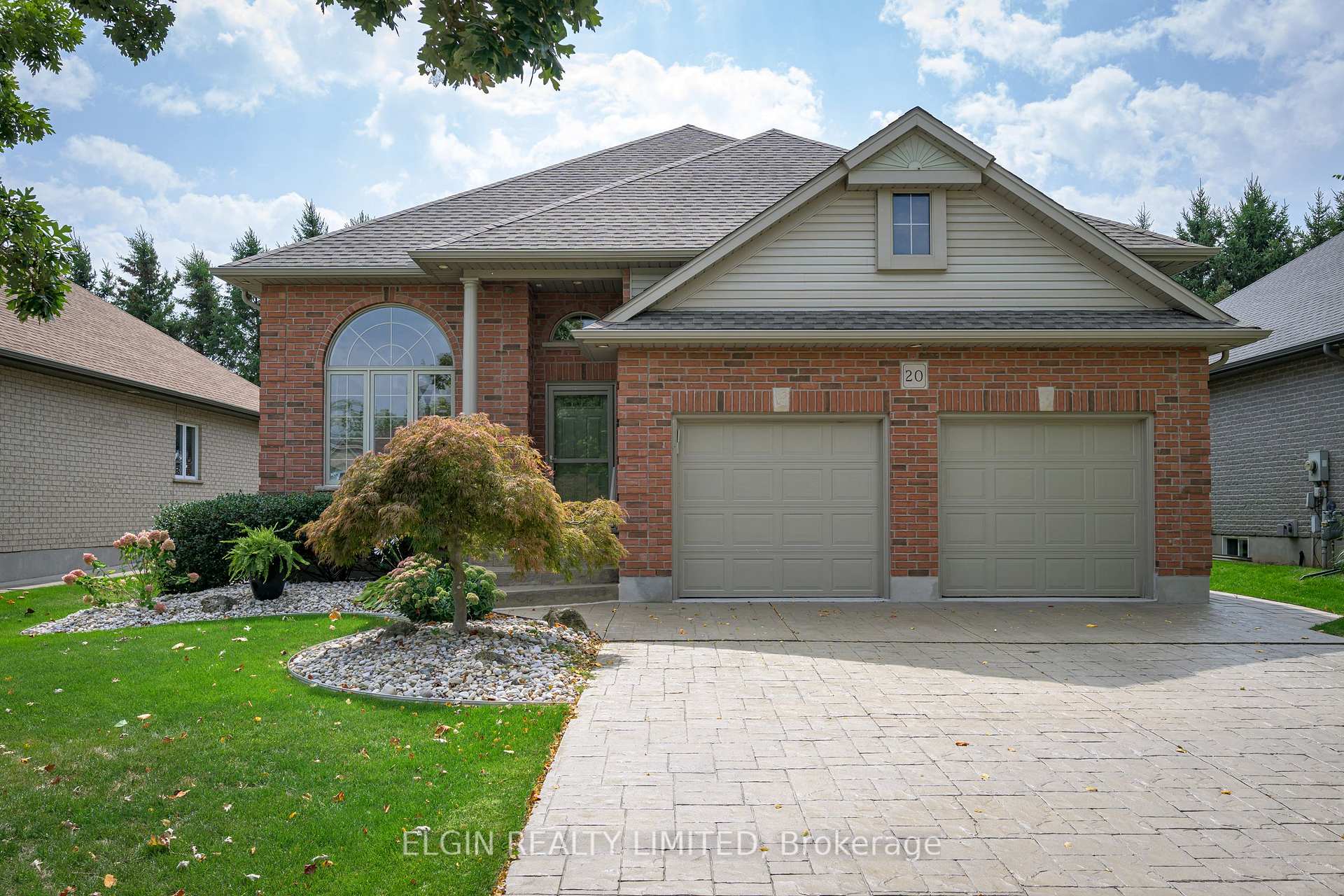 Photo 1 of 20 Beechwood Circle, St. Thomas — HOMEH