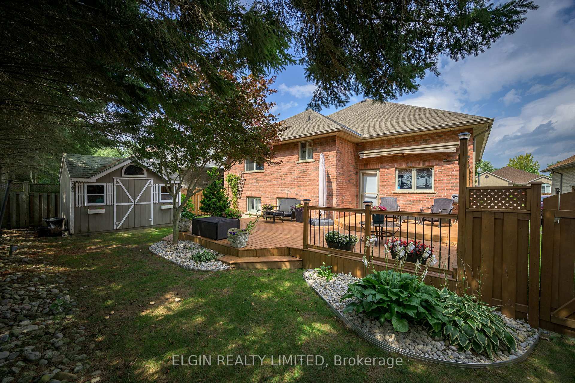 Photo 5 of 20 Beechwood Circle, St. Thomas — HOMEH