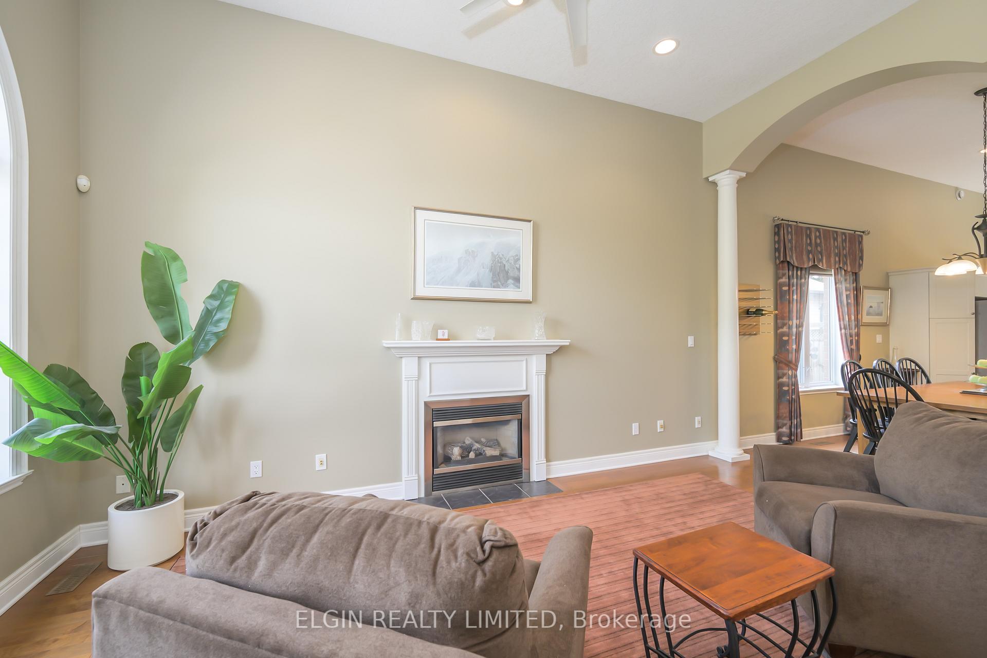 Photo 19 of 20 Beechwood Circle, St. Thomas — HOMEH