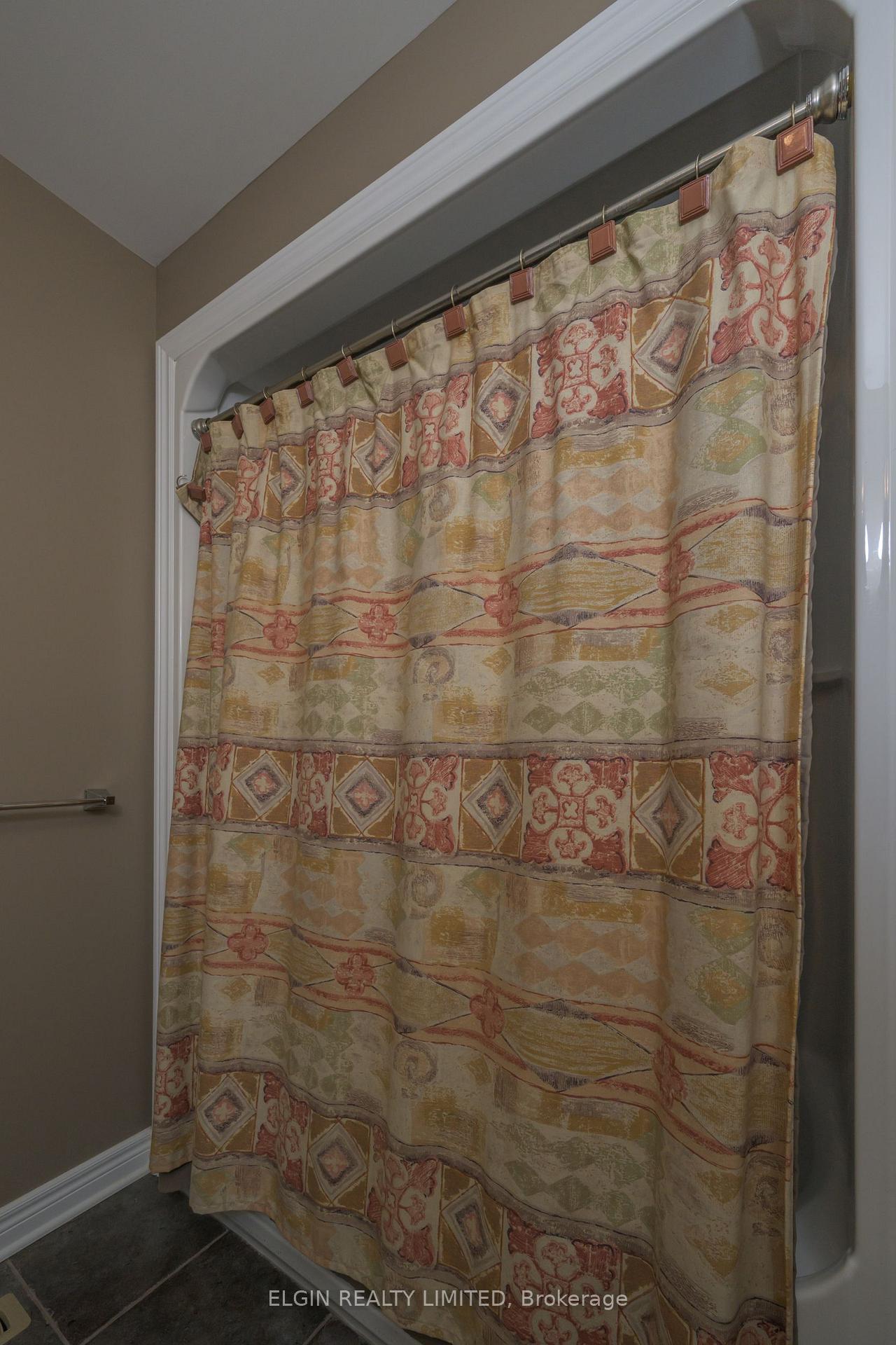 Photo 26 of 20 Beechwood Circle, St. Thomas — HOMEH