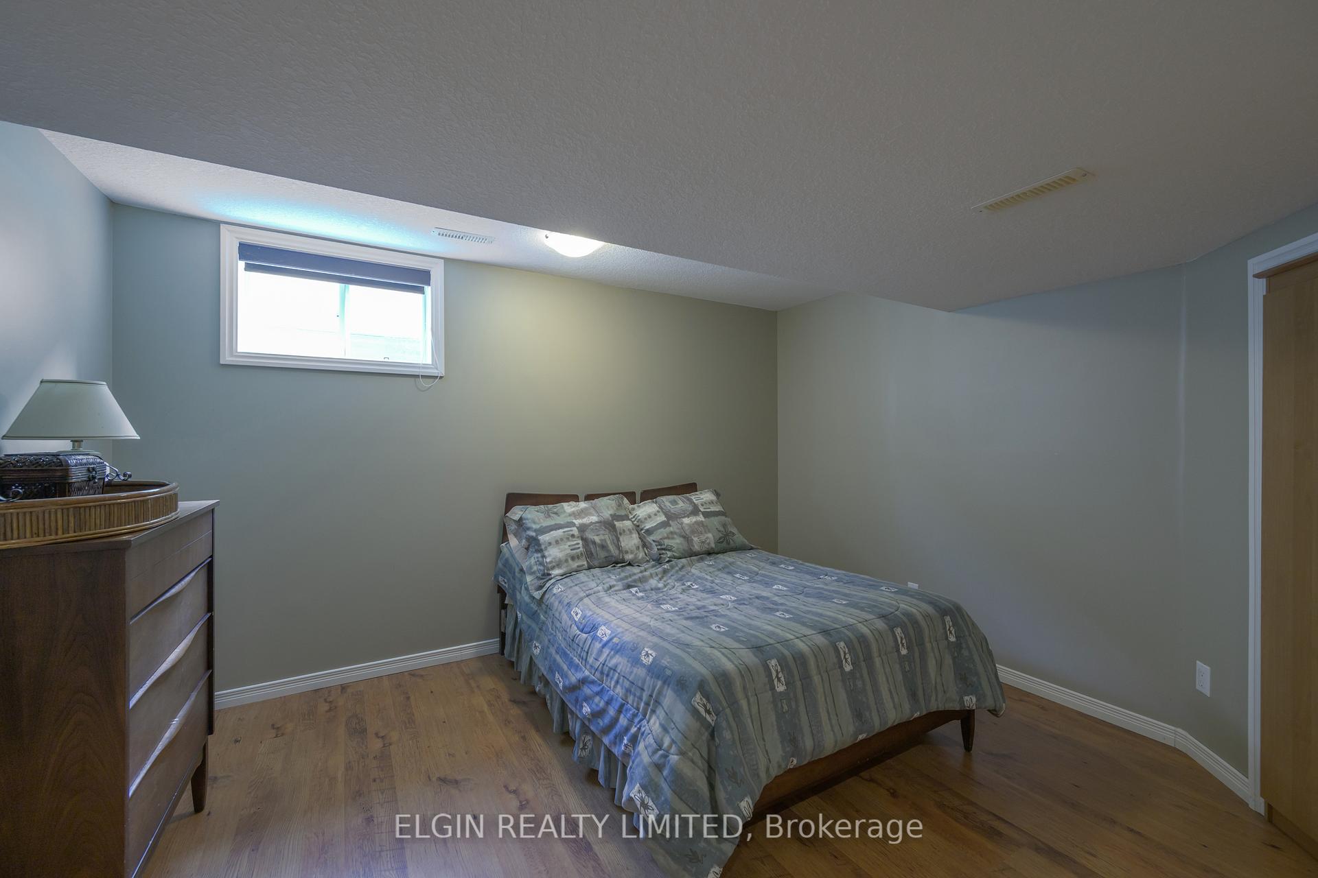 Photo 33 of 20 Beechwood Circle, St. Thomas — HOMEH