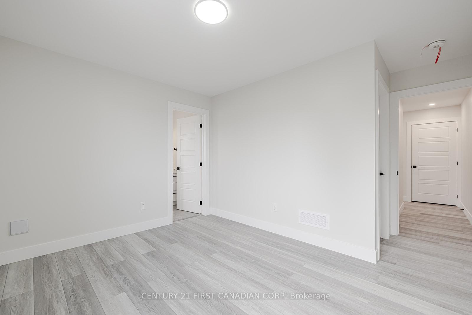 Photo 15 of Unit 105, 109 Ross Street, St. Thomas — HOMEH