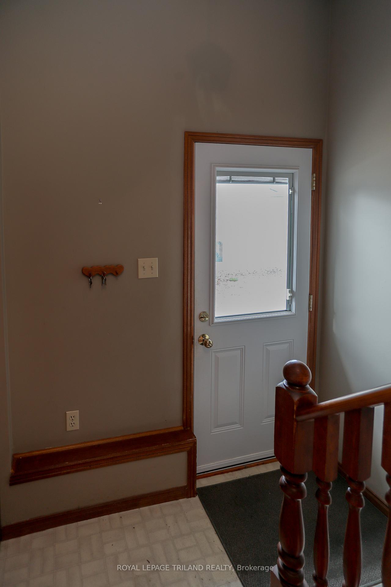 Photo 19 of 170 Forest Avenue, St. Thomas — HOMEH