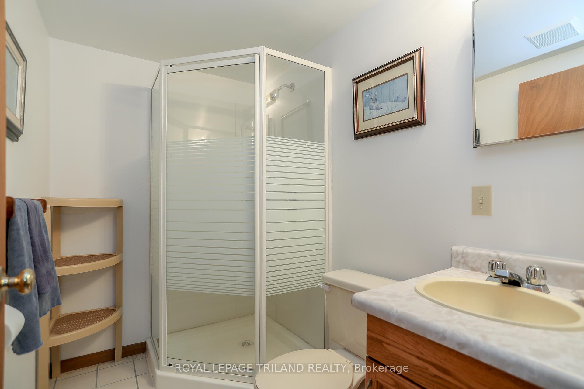 Photo 24 of 170 Forest Avenue, St. Thomas — HOMEH