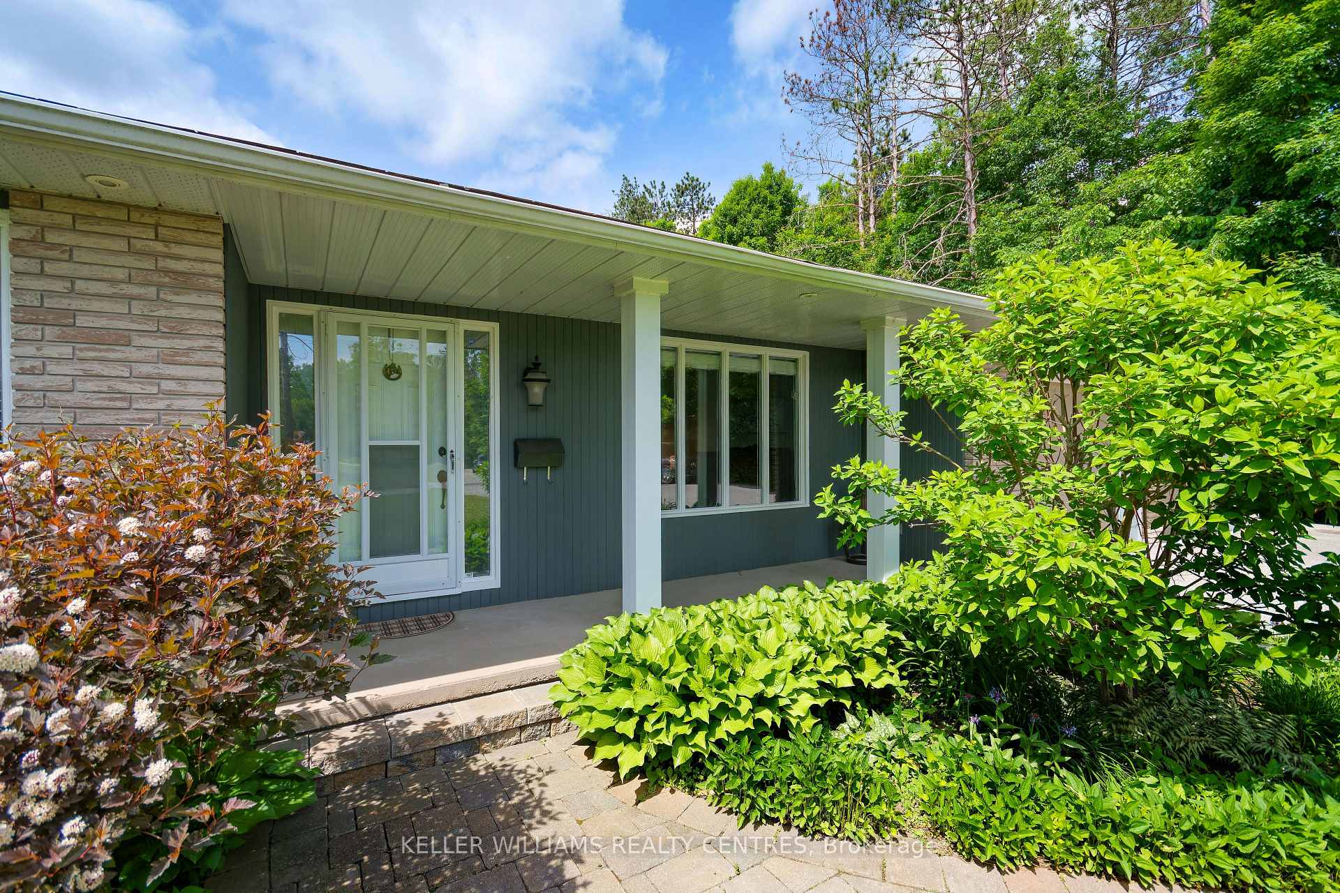 Photo 3 of 1138 Old Second Road N, Springwater, Rural Springwater — HOMEH