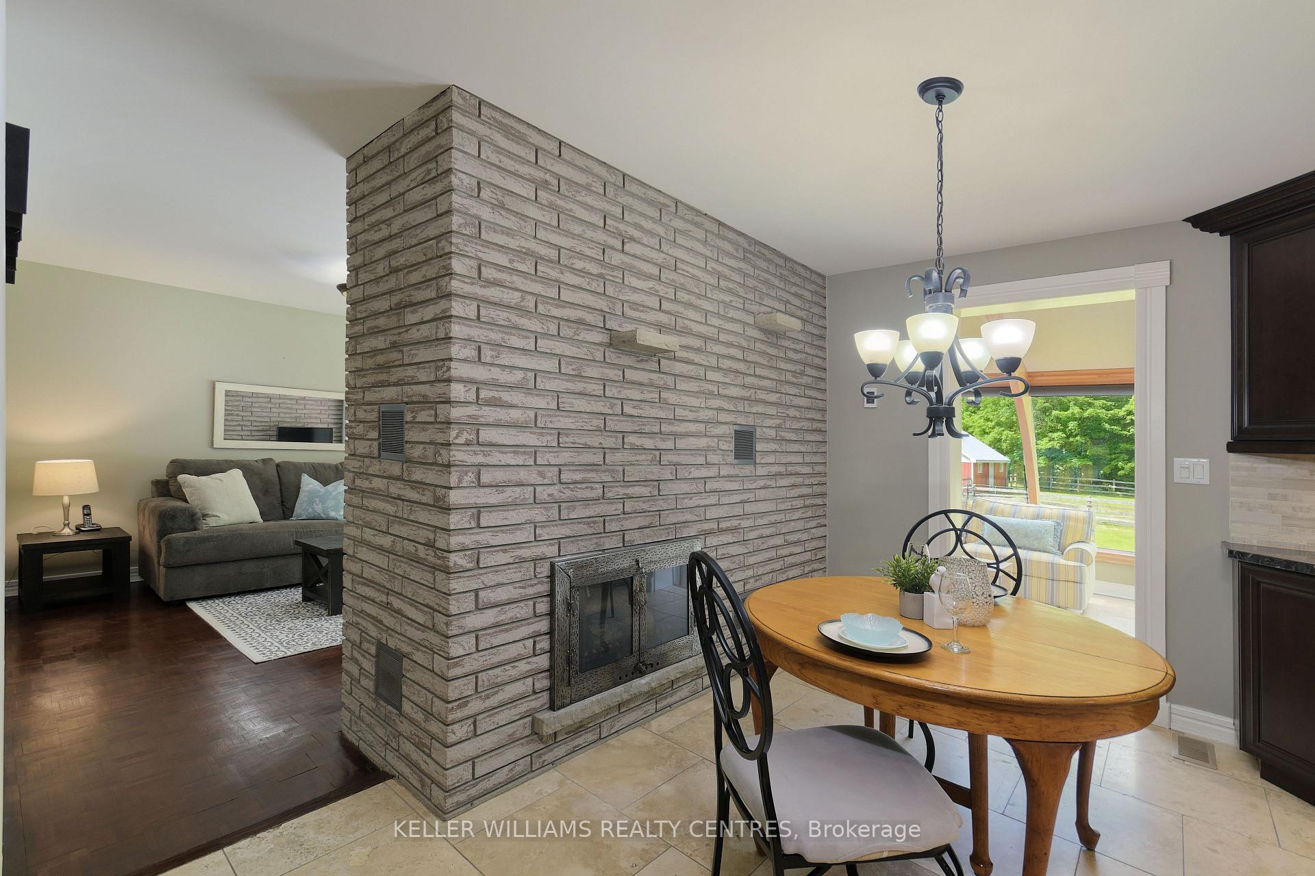 Photo 10 of 1138 Old Second Road N, Springwater, Rural Springwater — HOMEH