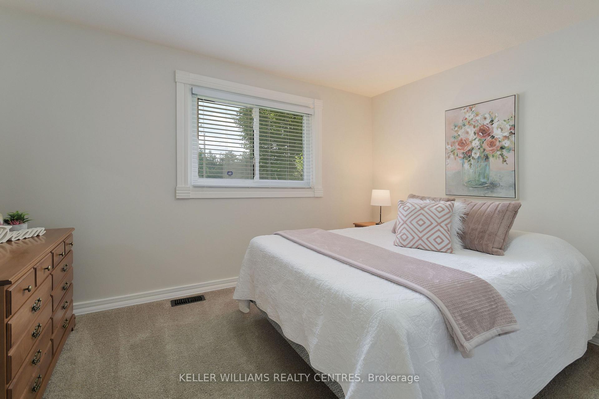 Photo 17 of 1138 Old Second Road N, Springwater, Rural Springwater — HOMEH