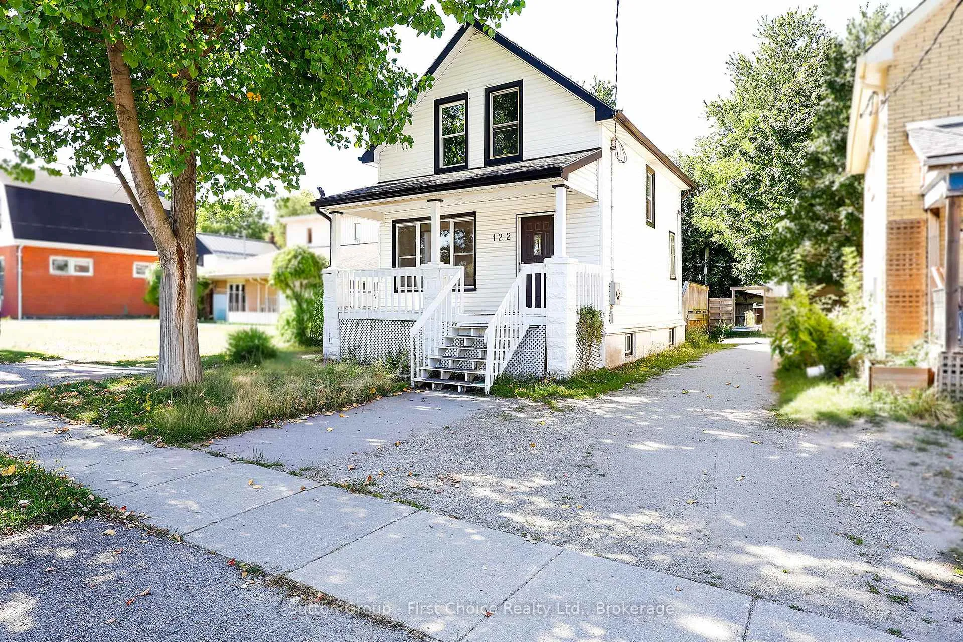 Photo 2 of 122 Trinity Street, Stratford — HOMEH