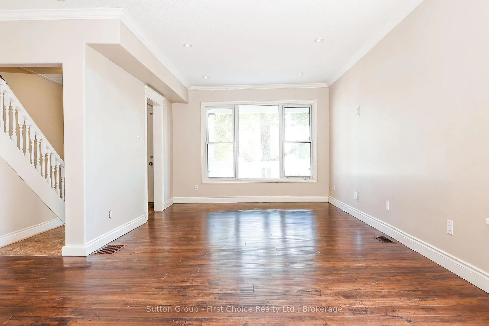 Photo 5 of 122 Trinity Street, Stratford — HOMEH