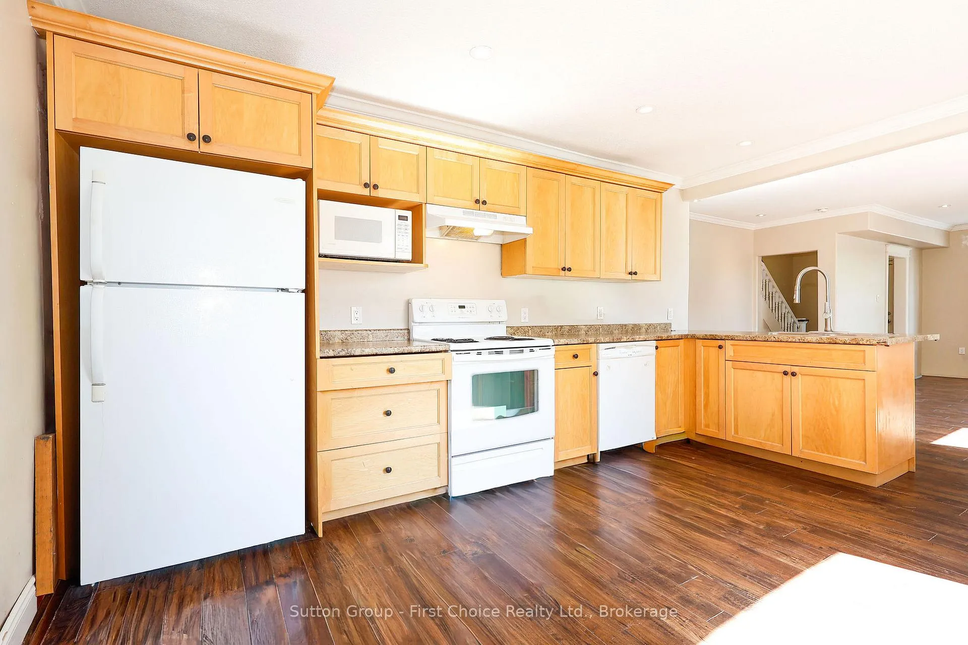 Photo 15 of 122 Trinity Street, Stratford — HOMEH