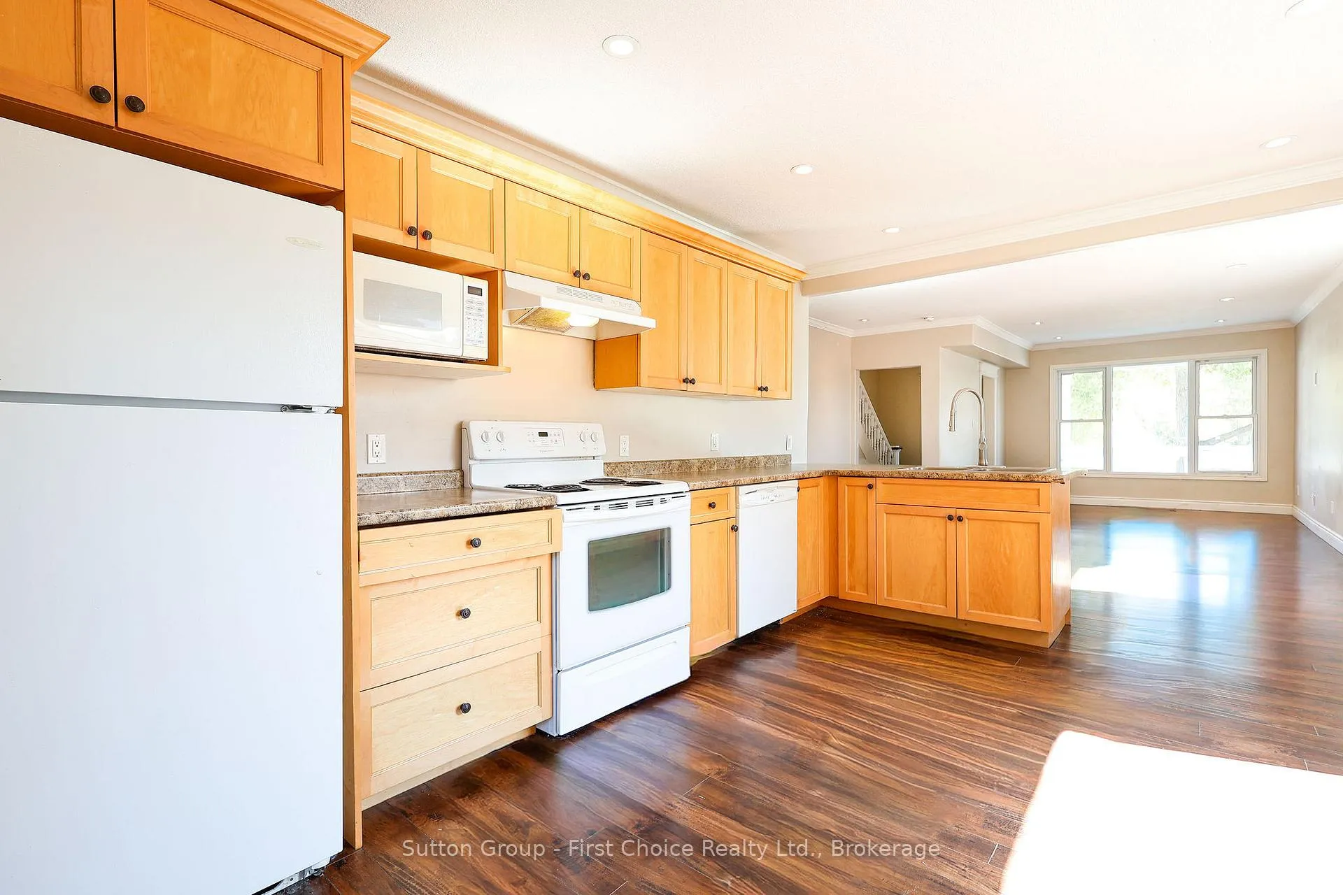 Photo 16 of 122 Trinity Street, Stratford — HOMEH