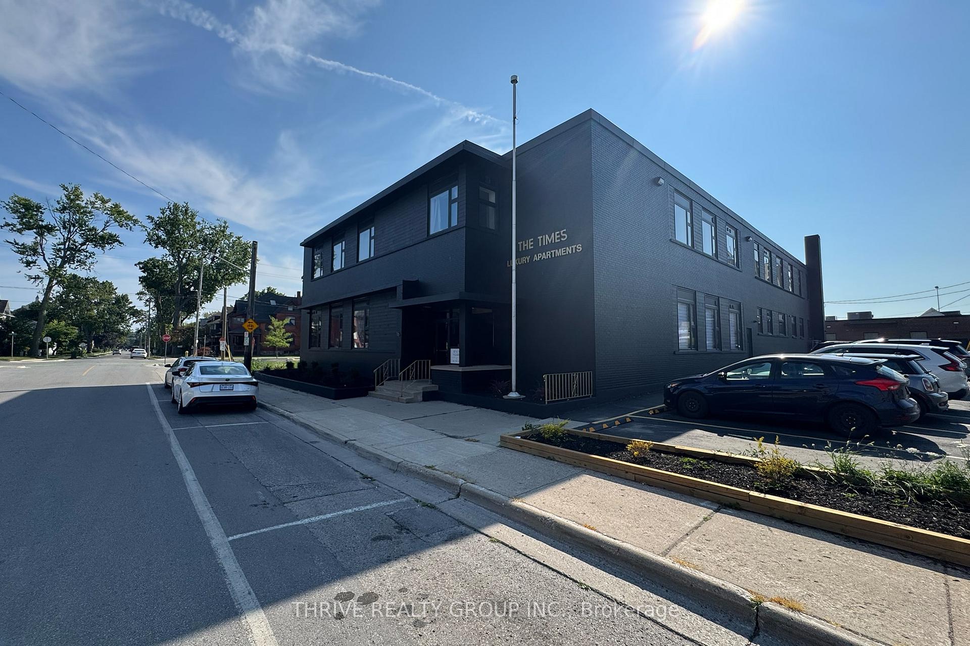 Photo 2 of Unit 7, 16 Hincks Street, St. Thomas — HOMEH