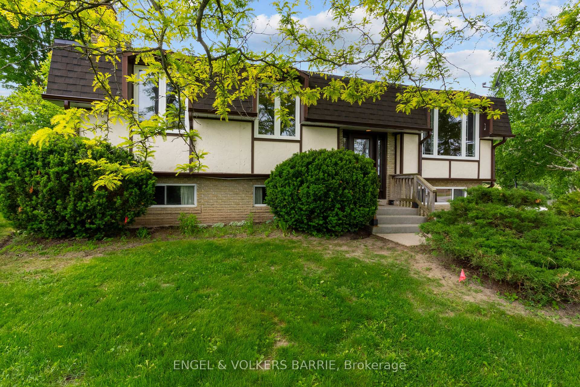 Photo 1 of 1 Robert Boulevard, Springwater, Hillsdale — HOMEH