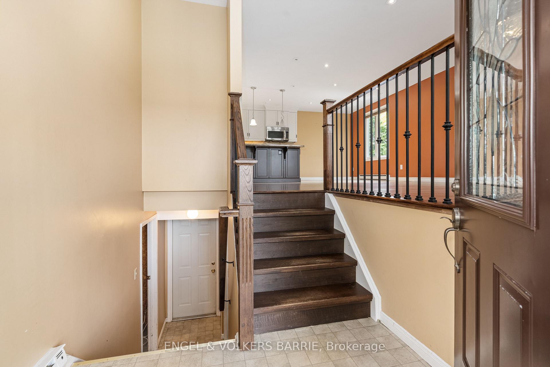 Photo 6 of 1 Robert Boulevard, Springwater, Hillsdale — HOMEH