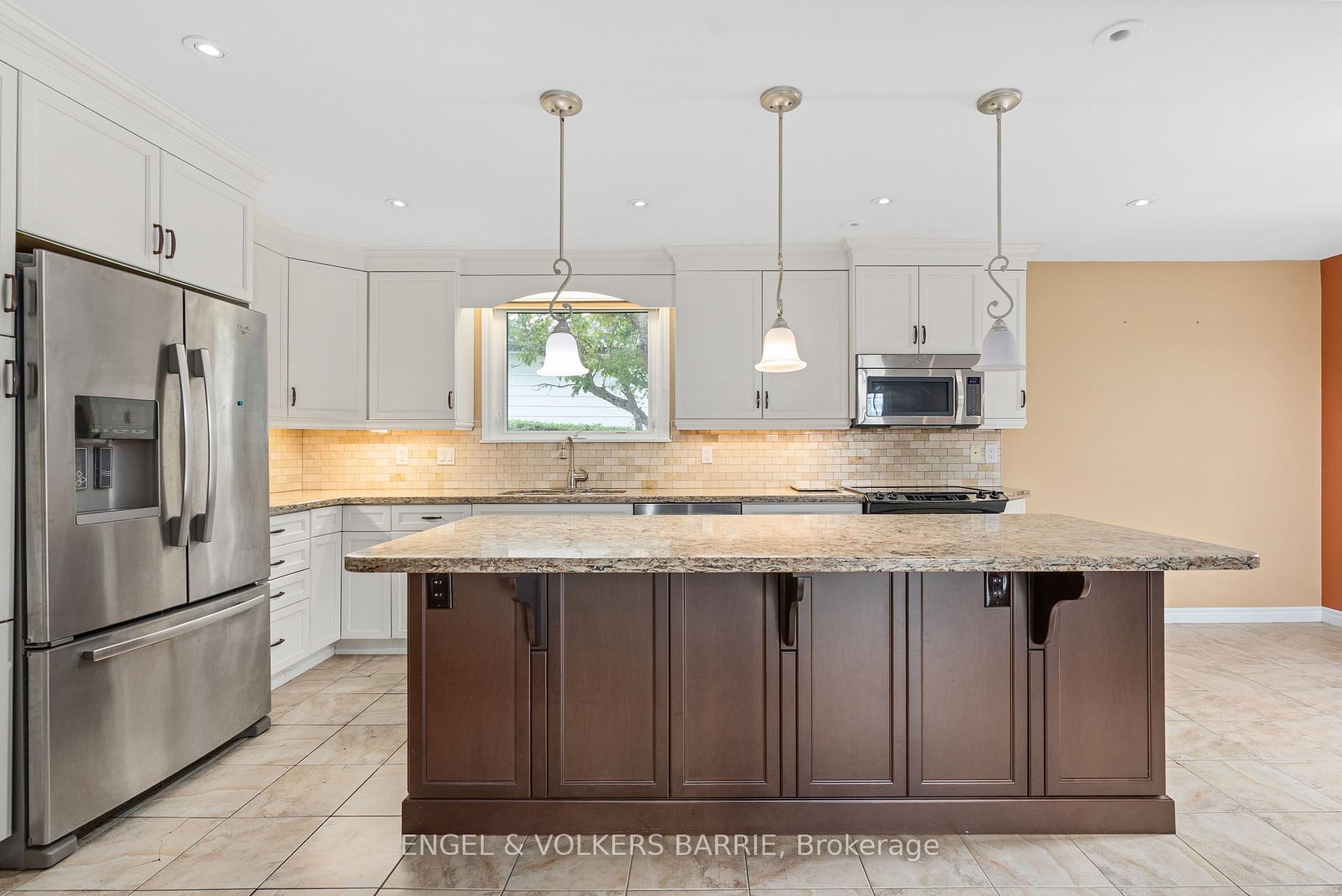 Photo 11 of 1 Robert Boulevard, Springwater, Hillsdale — HOMEH