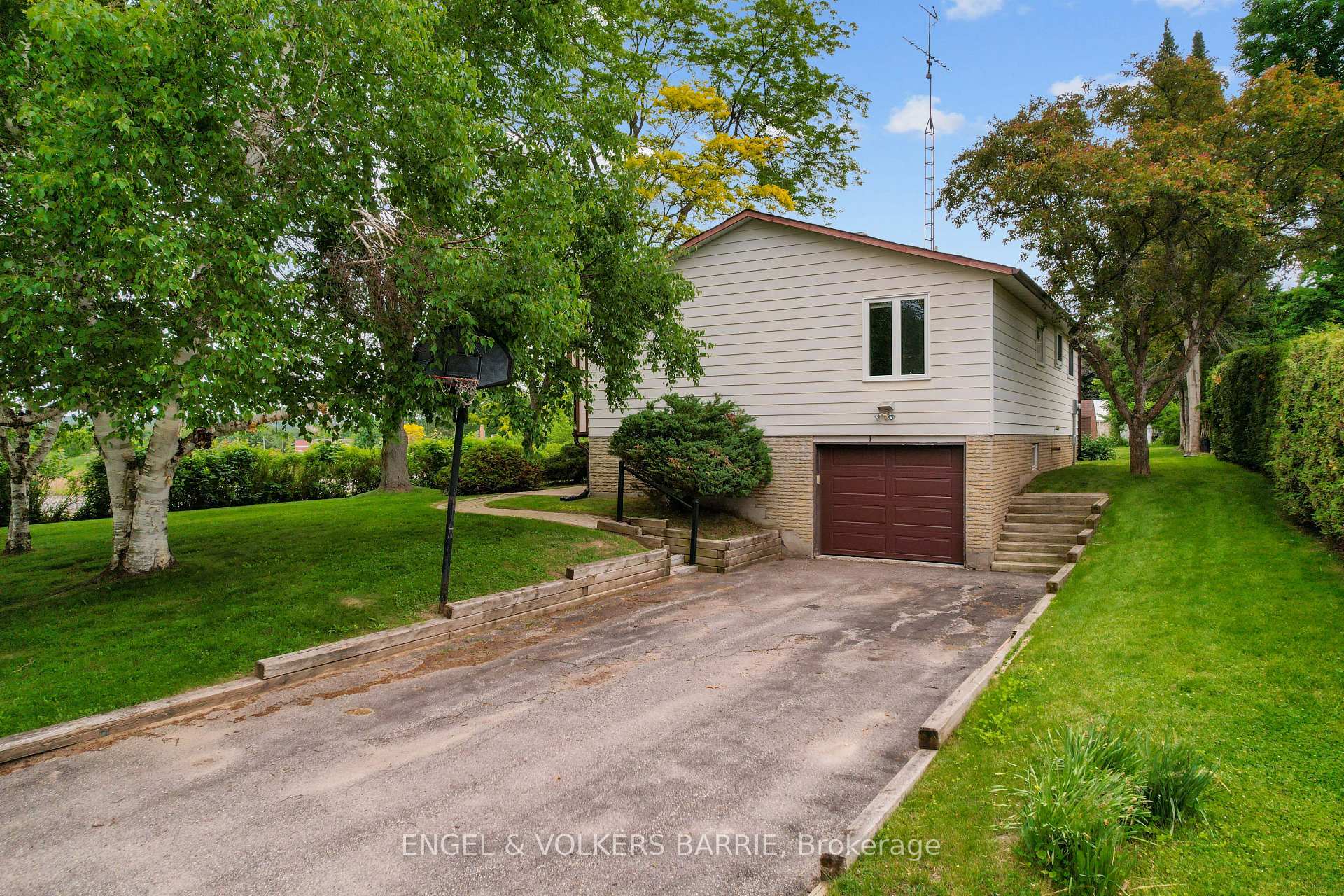 Photo 24 of 1 Robert Boulevard, Springwater, Hillsdale — HOMEH