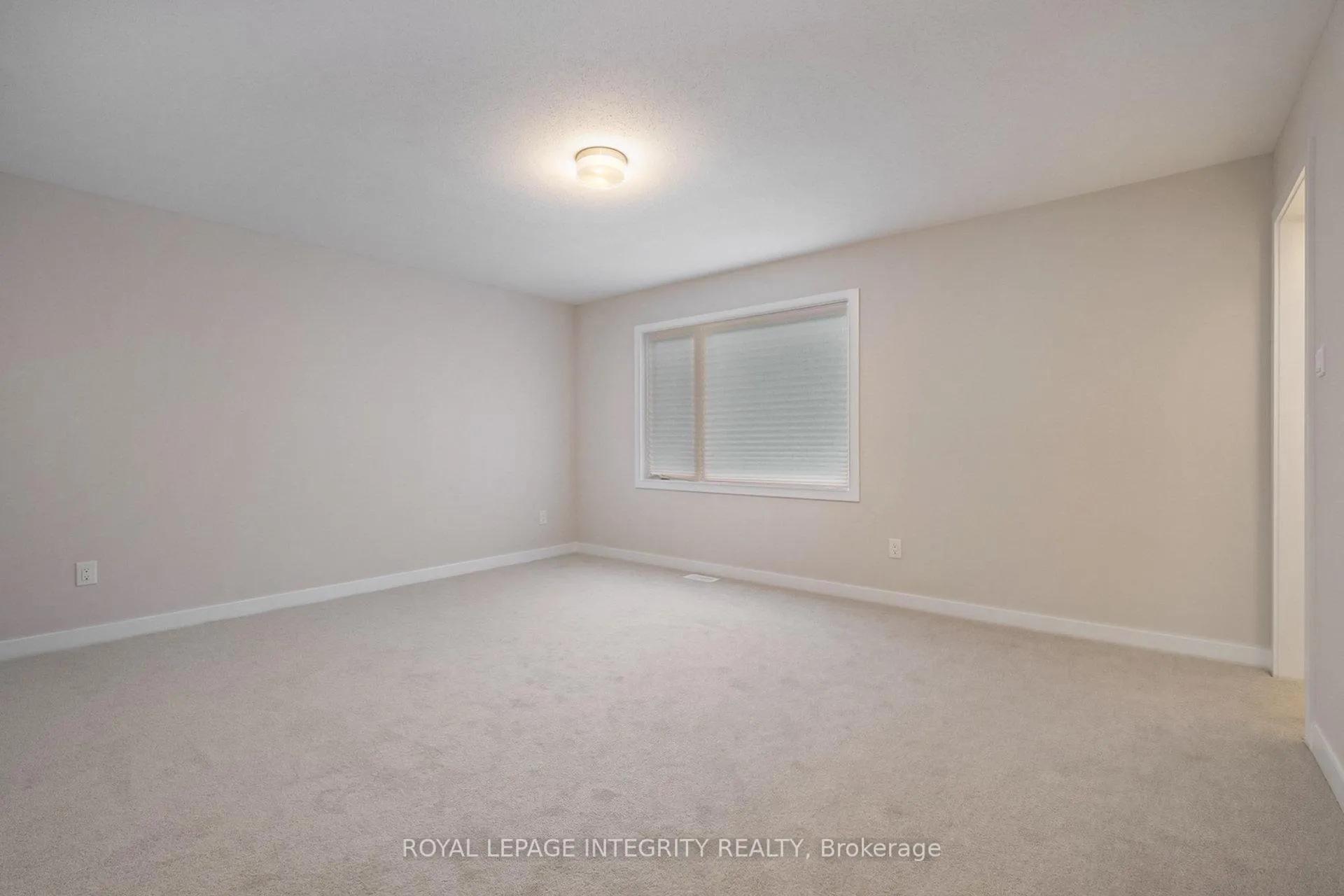 Photo 12 of 623 Alopex Row, Ottawa, Btwn Franktown Rd. & Fallowfield Rd. — HOMEH